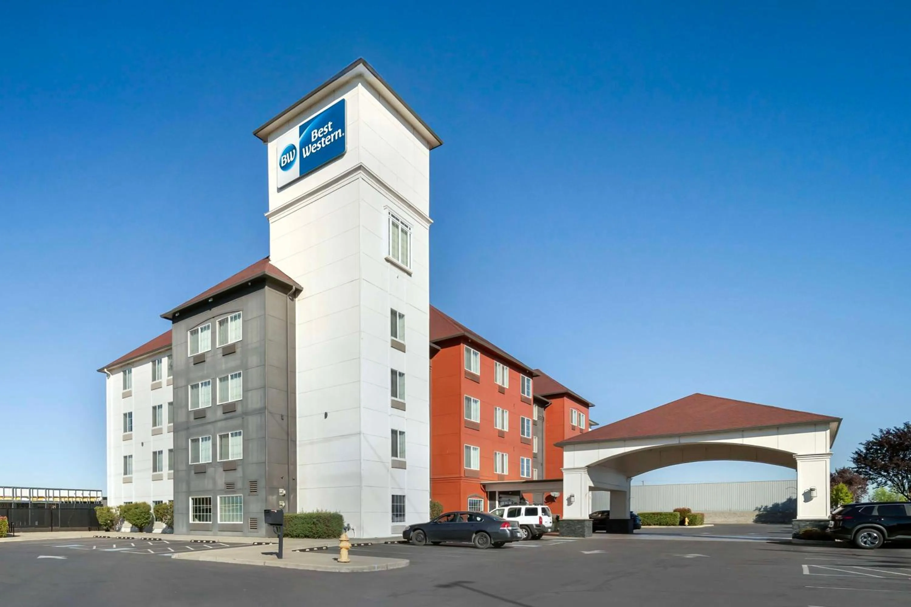 Property building in Best Western Crater Lake Highway White City/Medford
