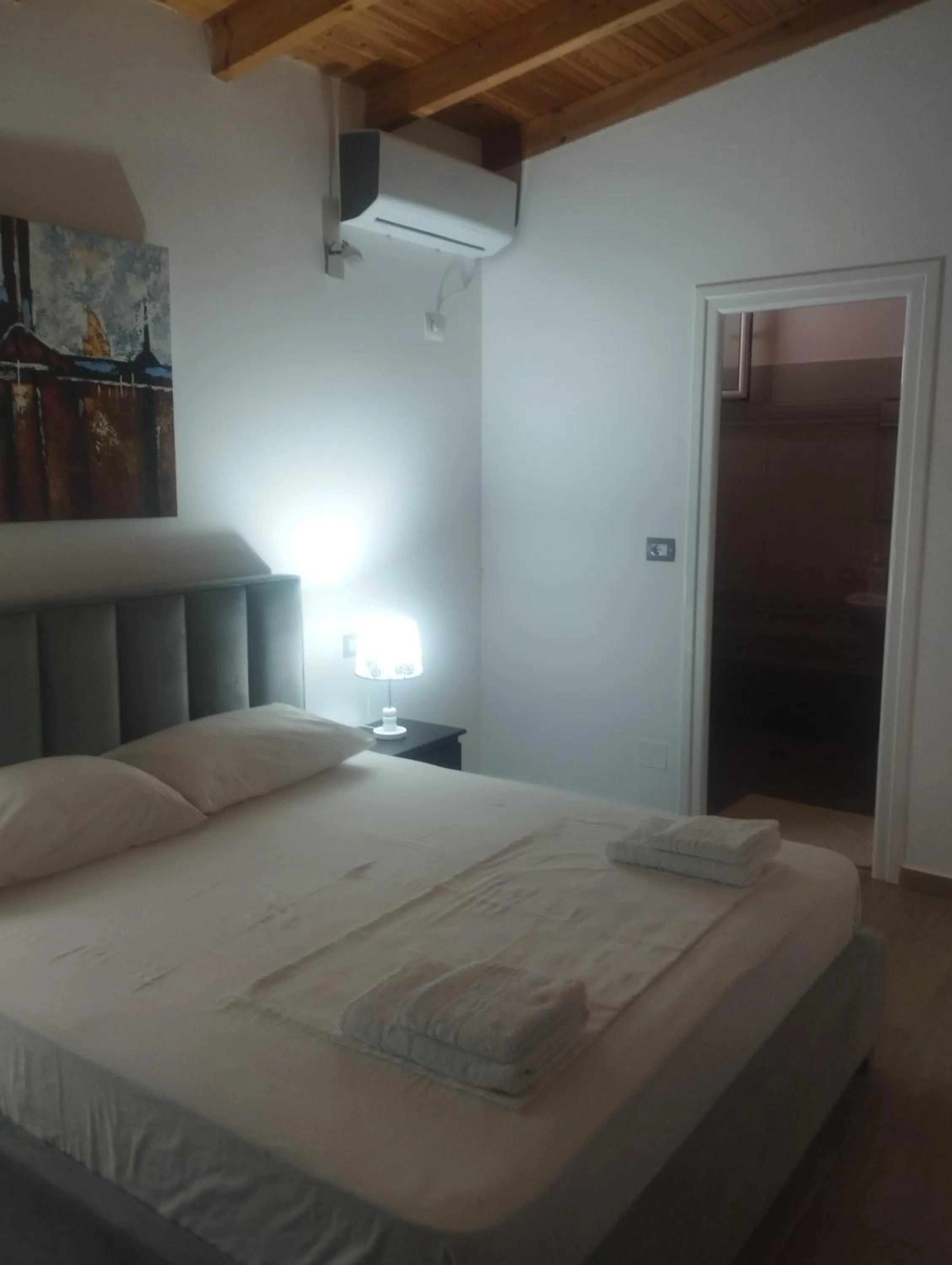 Bed in Ksamil holiday