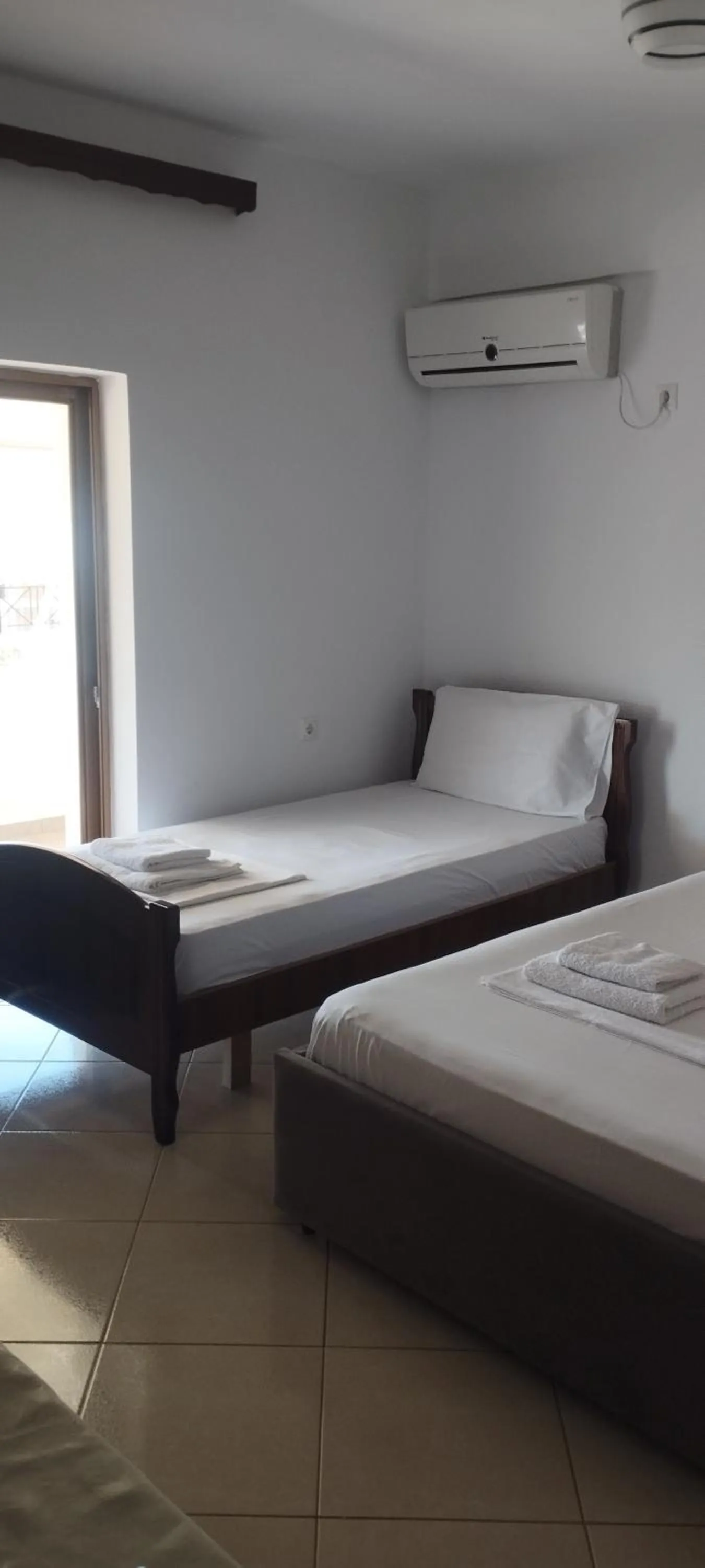 Bed in Ksamil holiday
