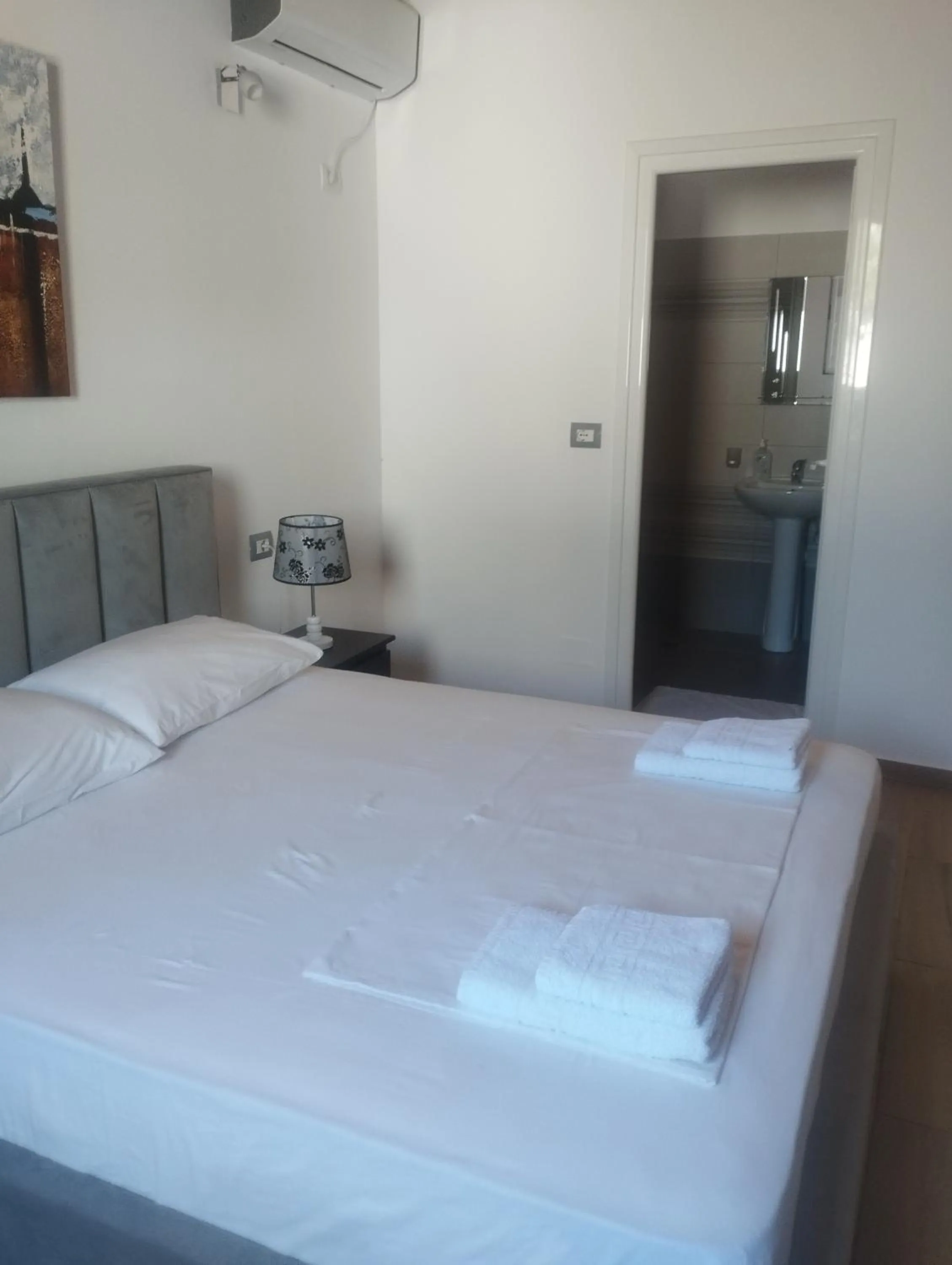 Bed in Ksamil holiday