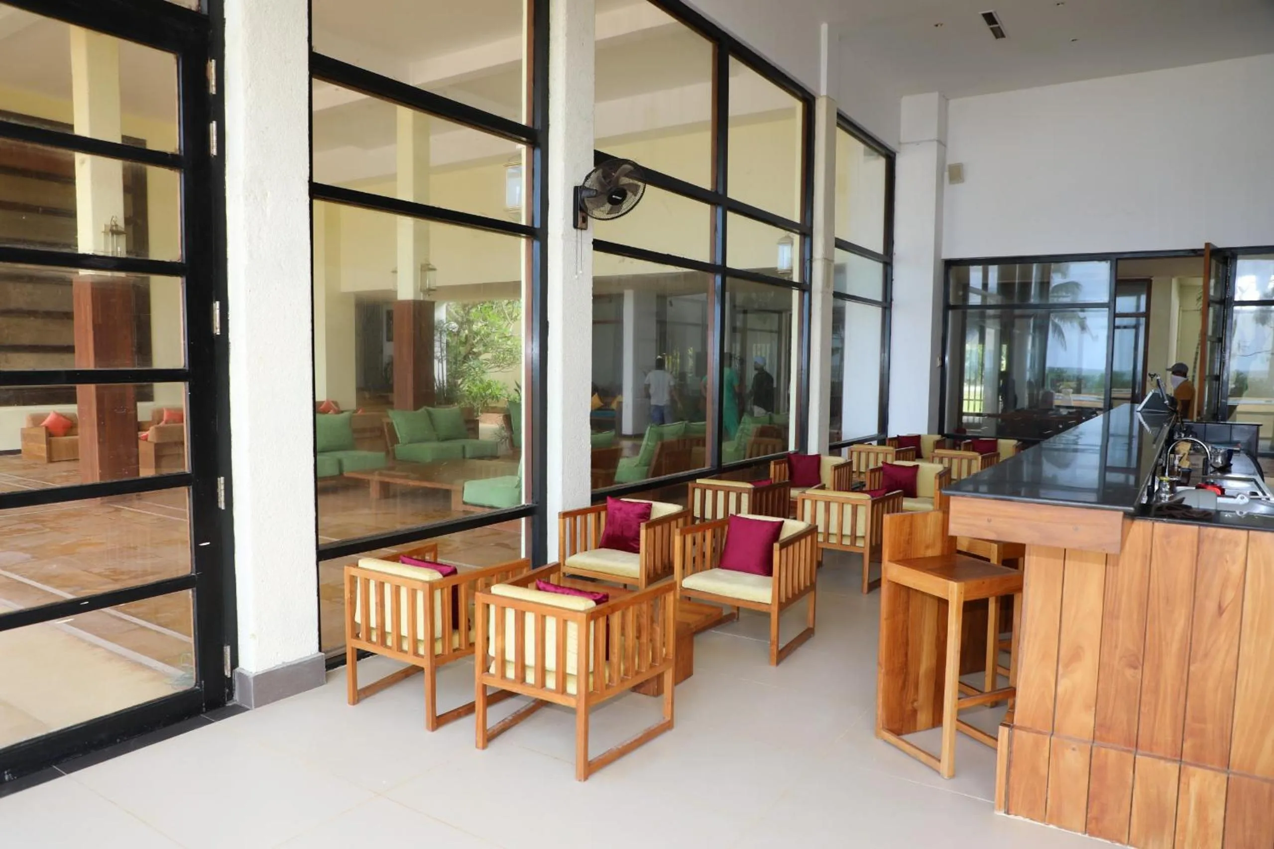 Restaurant/places to eat in Grand Beach