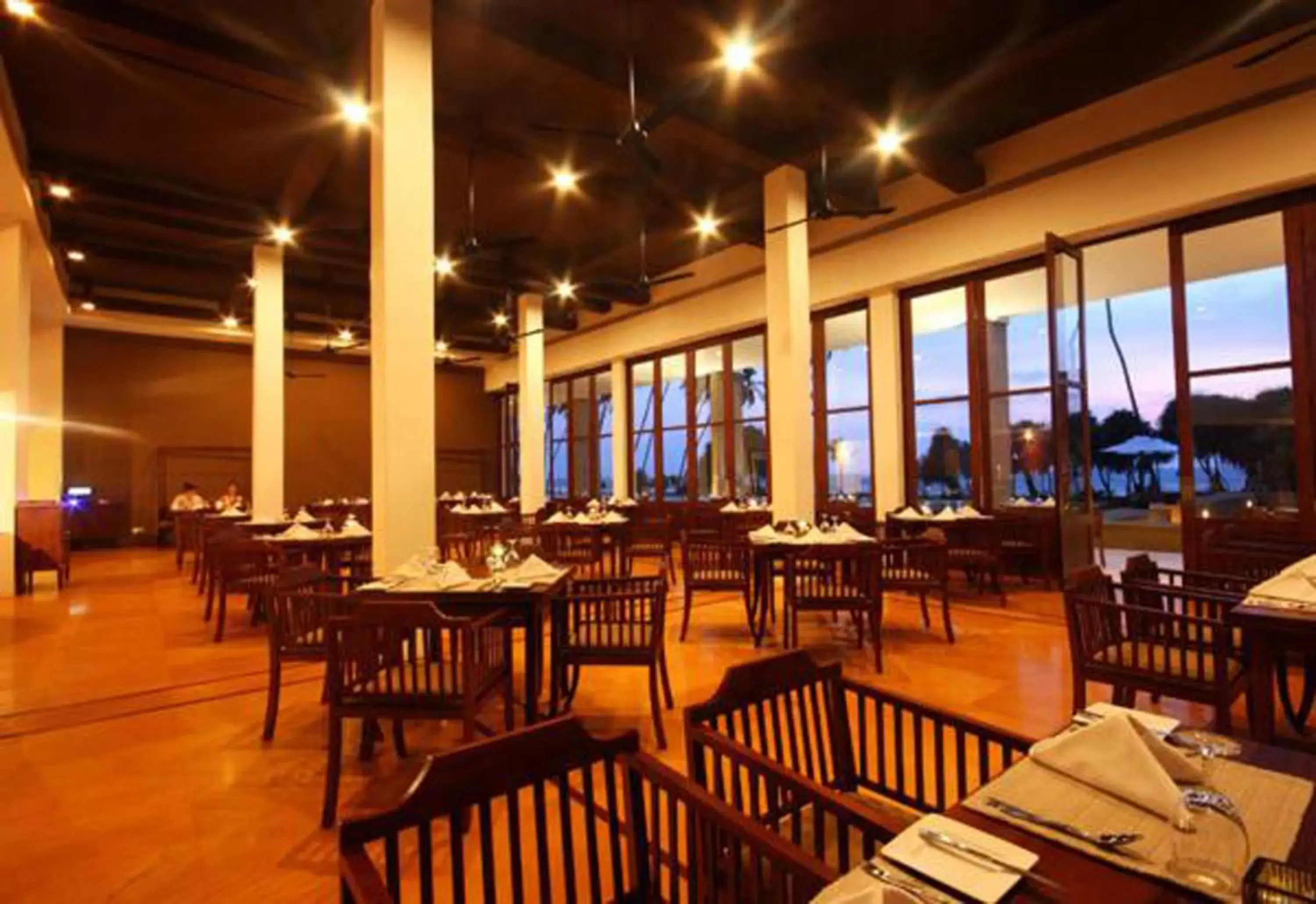 Restaurant/places to eat in Grand Beach Restaurant/places to eat in Grand Beach