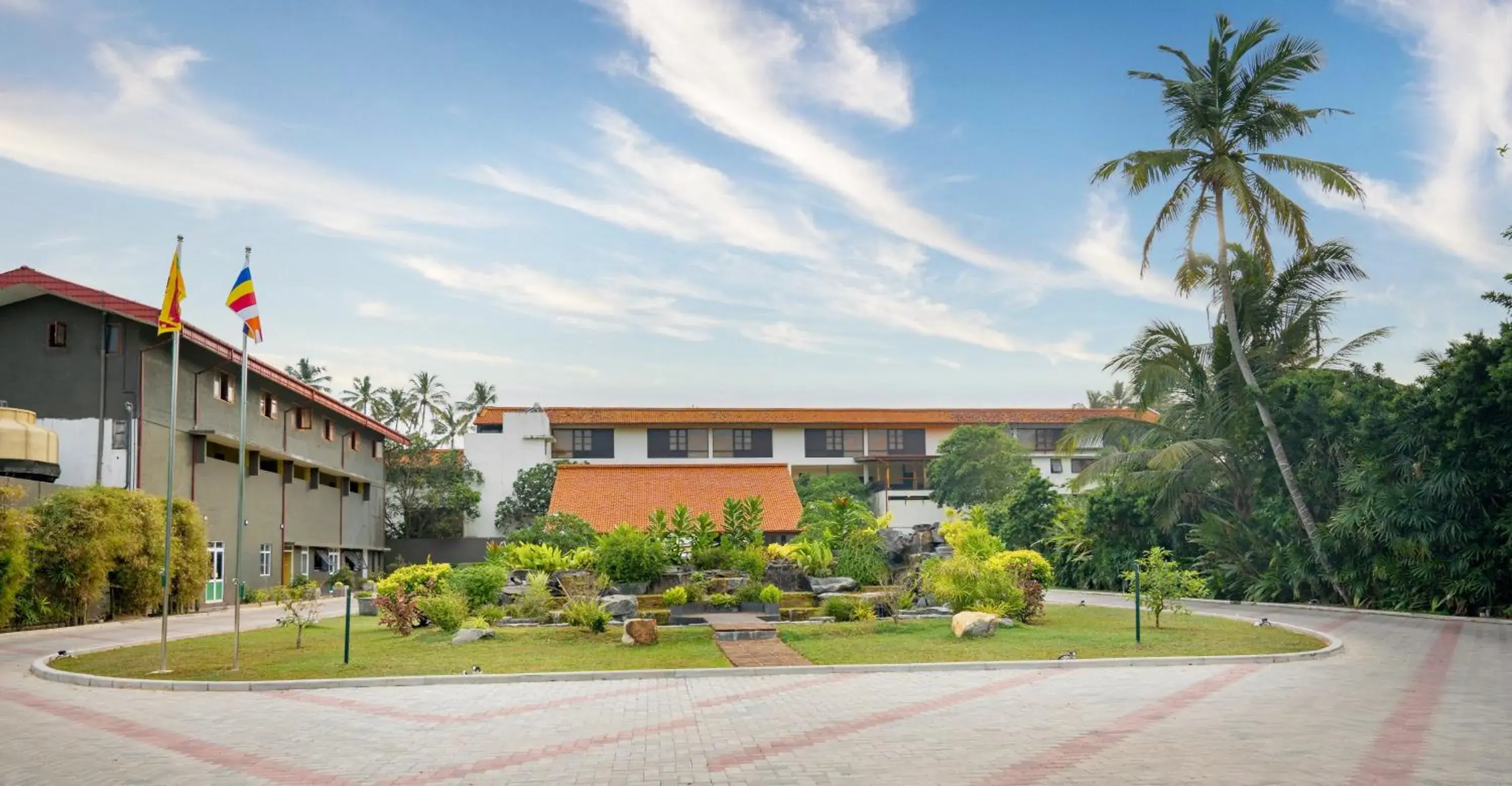 Property building in Grand Beach Property building in Grand Beach