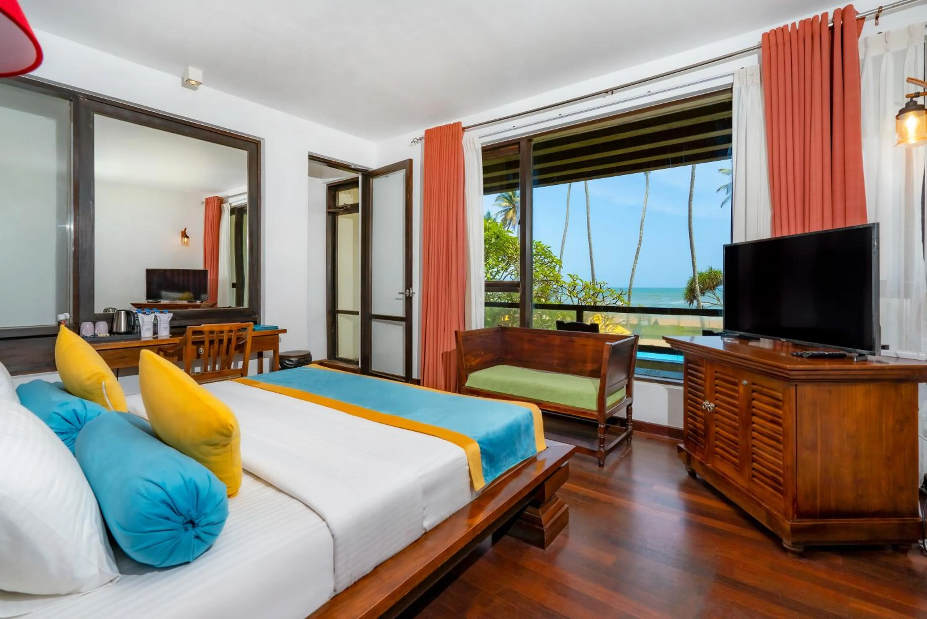 TV and multimedia, Bed in Grand Beach