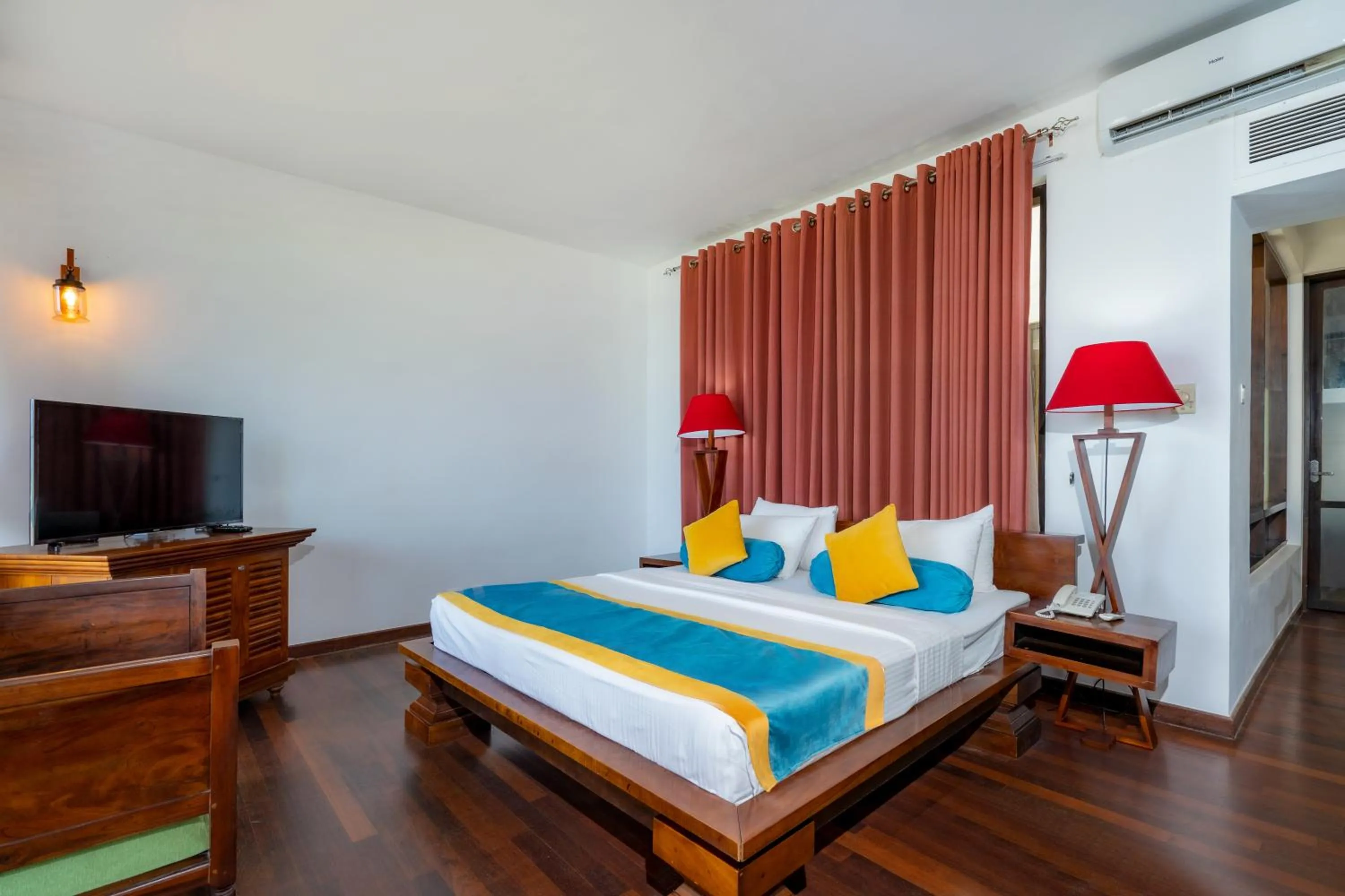 View (from property/room), Bed in Grand Beach