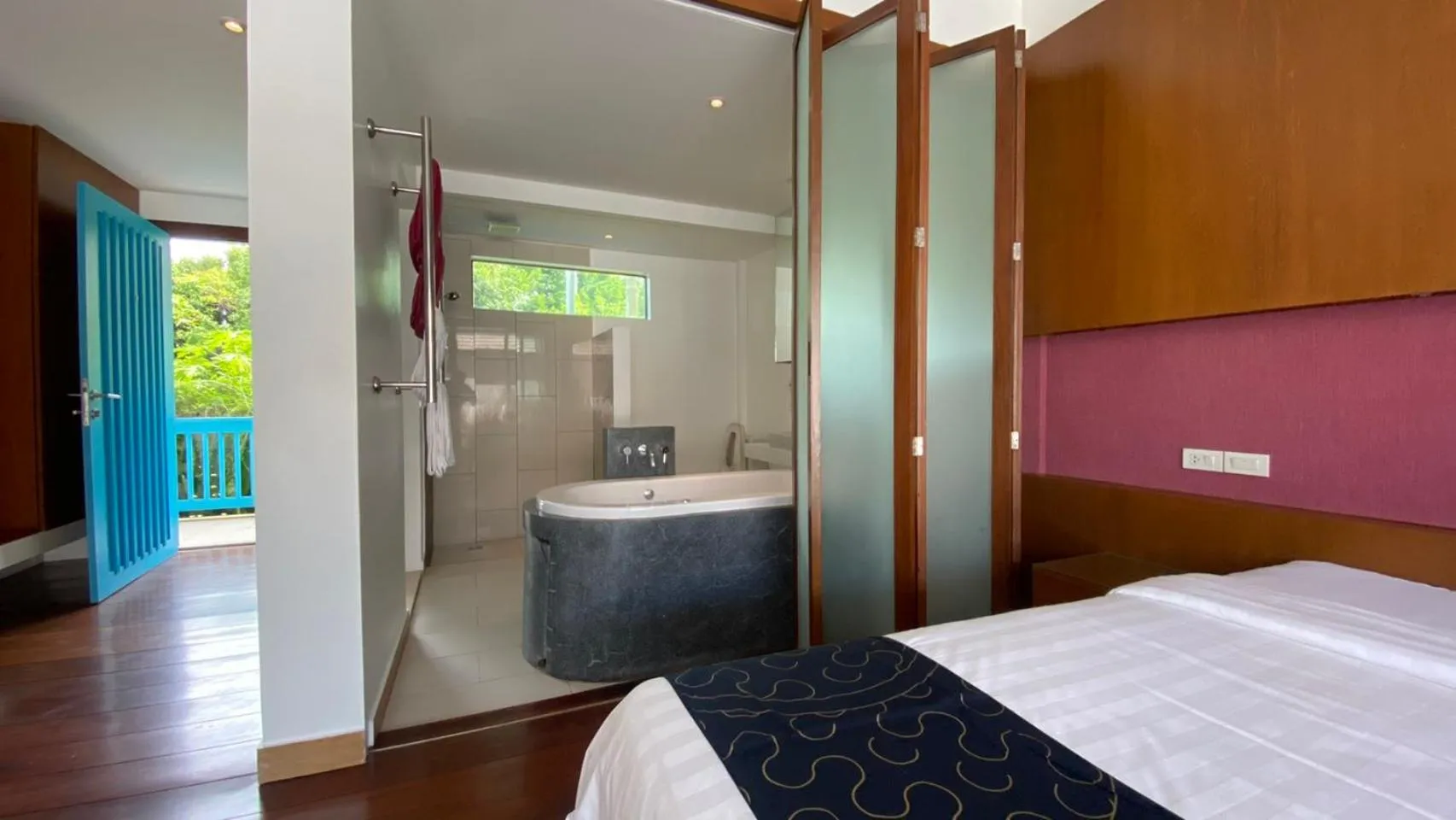 Bathroom, Bed in Samui Mekkala Seaview
