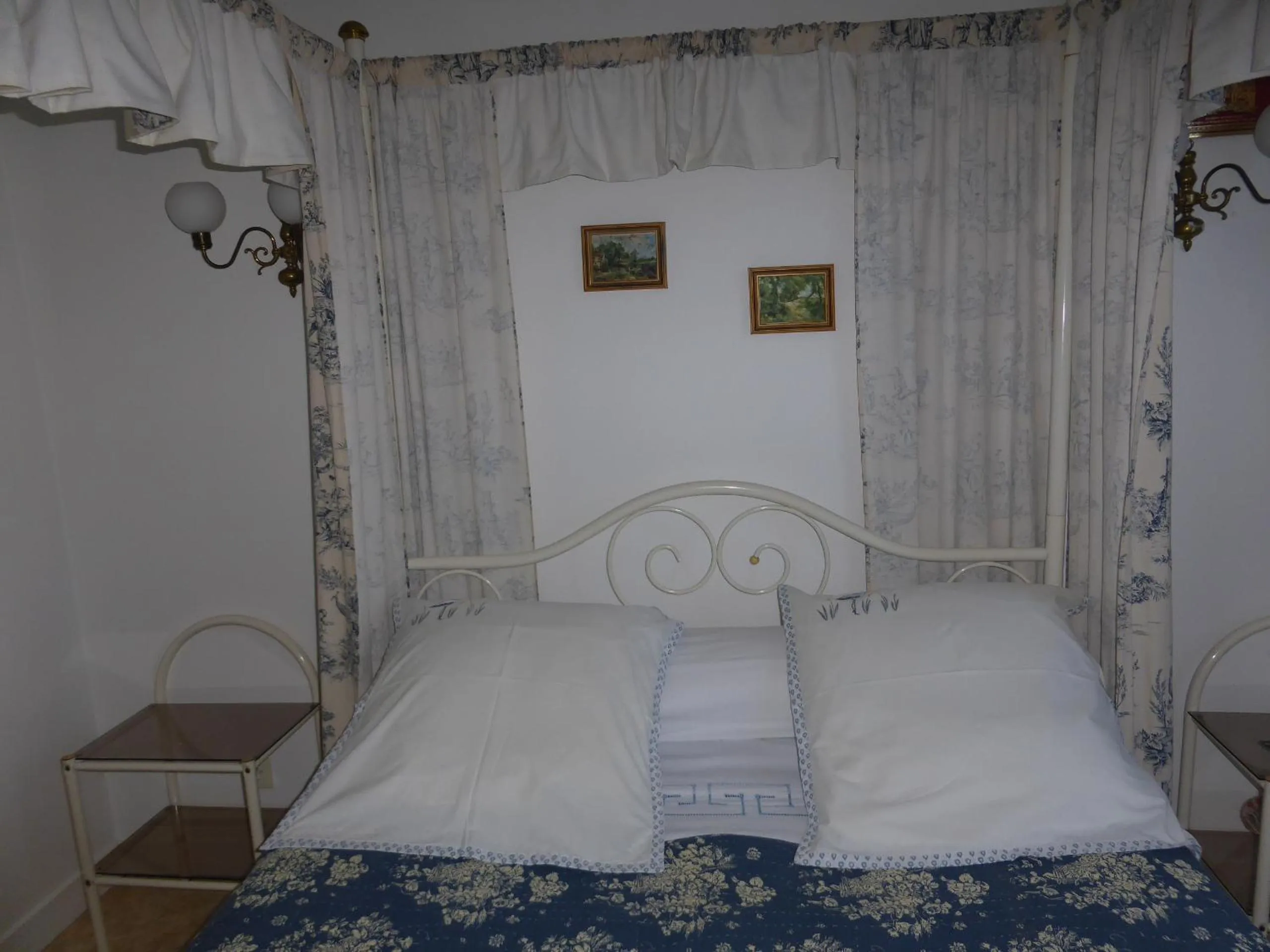 Photo of the whole room, Bed in ty dreux entre terre et mer