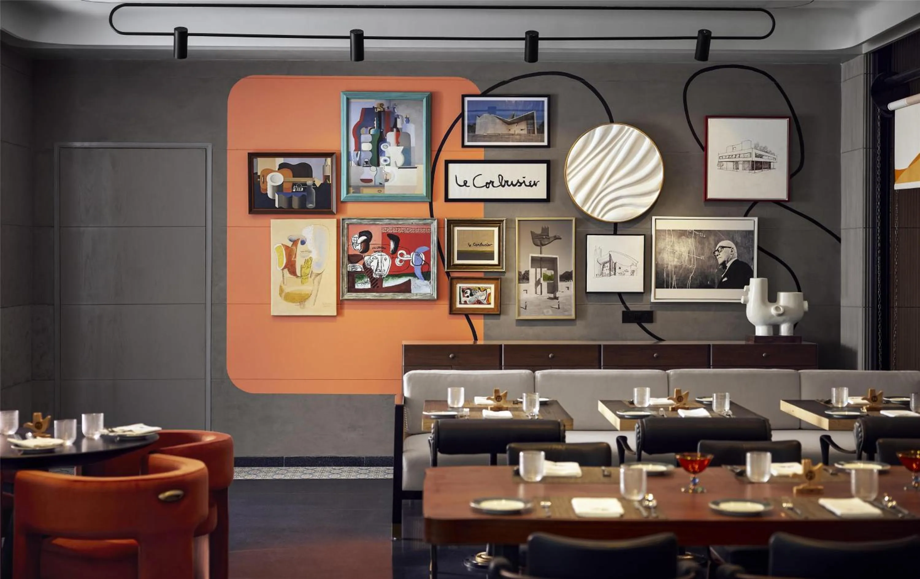 Restaurant/places to eat in Hyatt Centric Sector17 Chandigarh