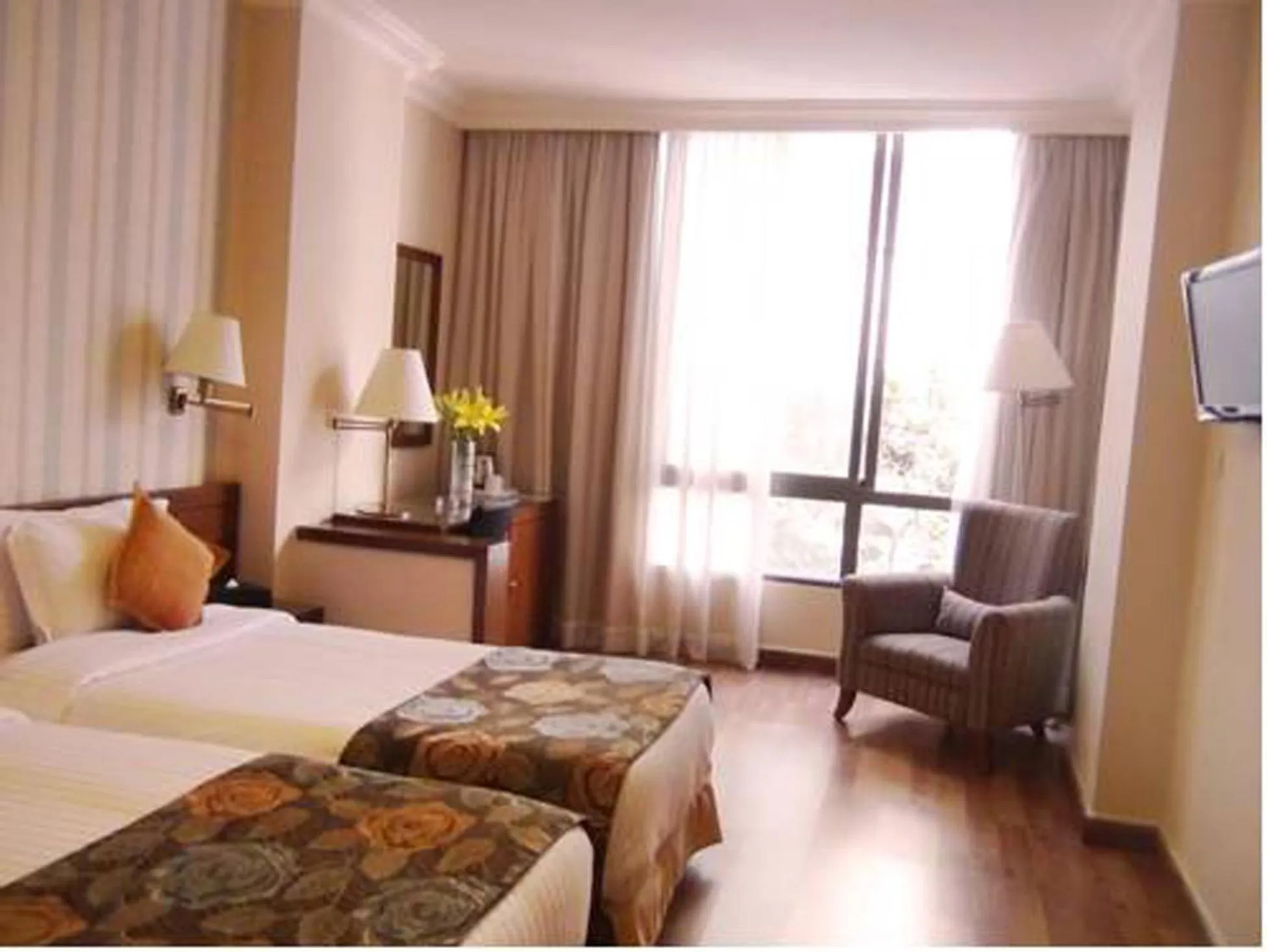 Bedroom, Bed in Orient Prince Hotel