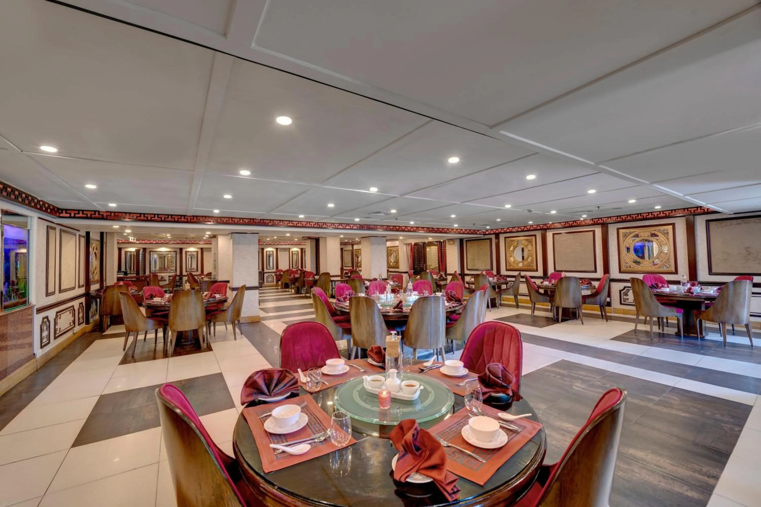 Restaurant/places to eat in Islamabad Marriott Hotel