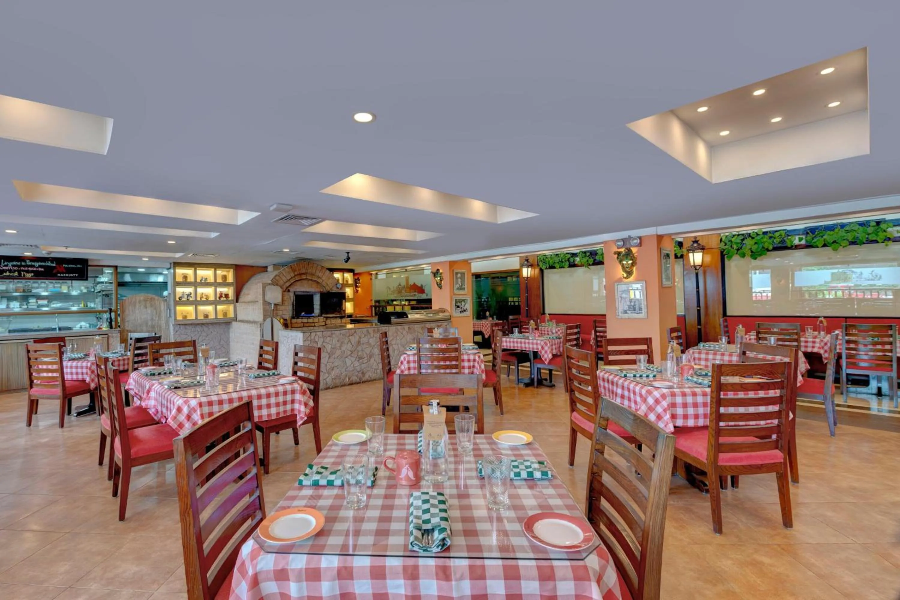 Restaurant/places to eat in Islamabad Marriott Hotel