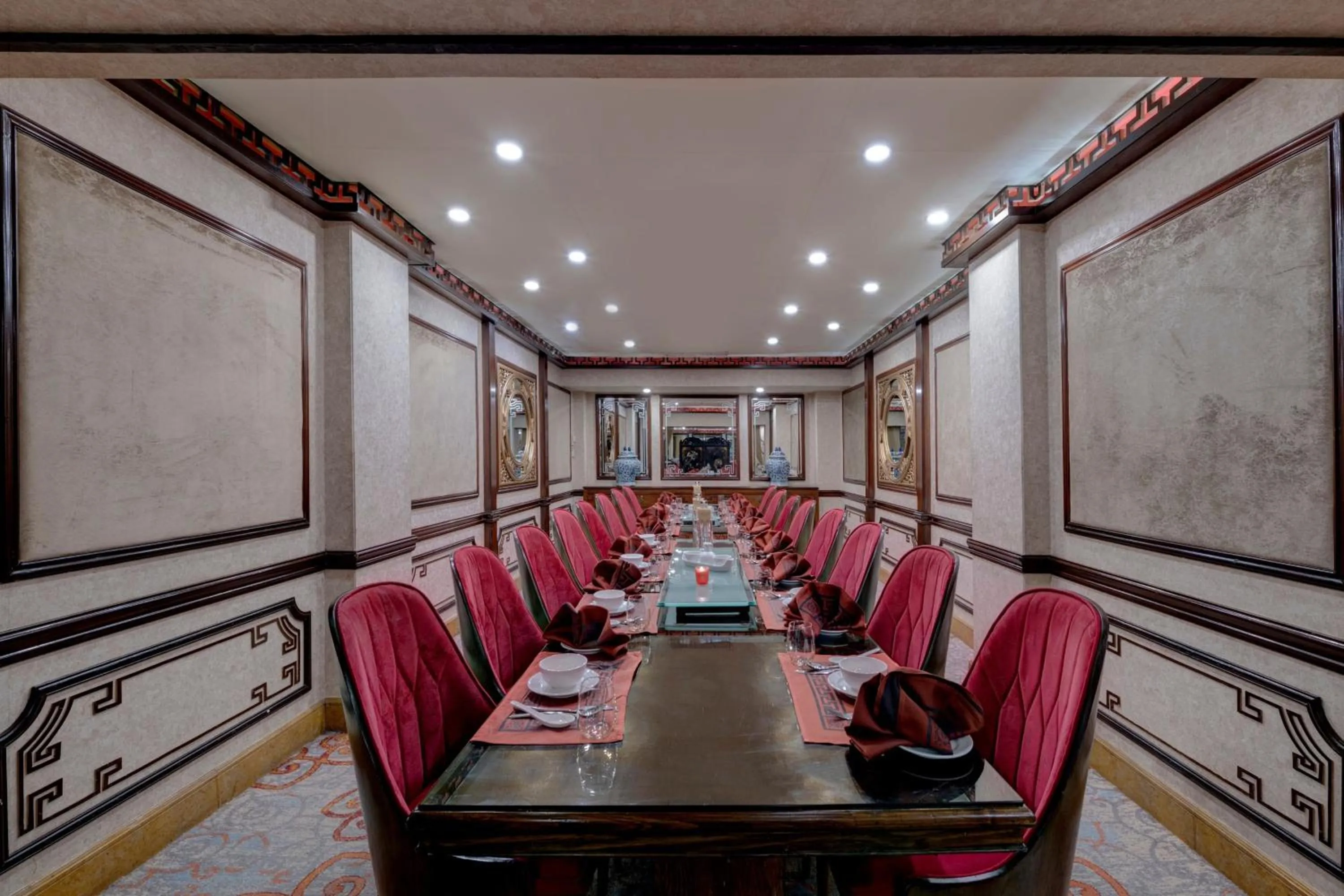 Restaurant/places to eat in Islamabad Marriott Hotel