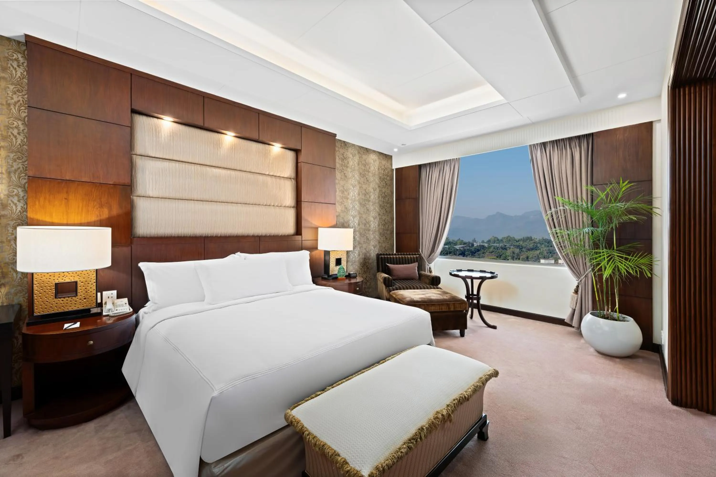 View (from property/room), Bed in Islamabad Marriott Hotel