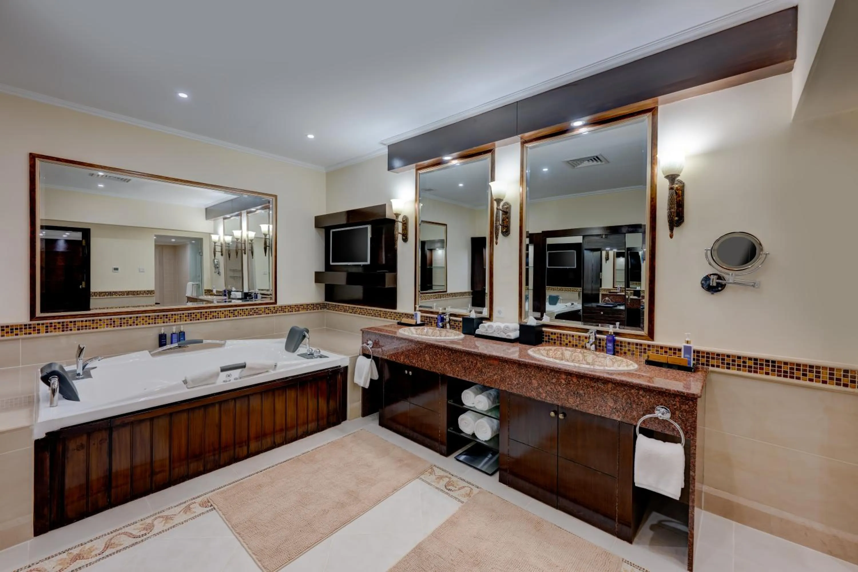 Bathroom in Islamabad Marriott Hotel