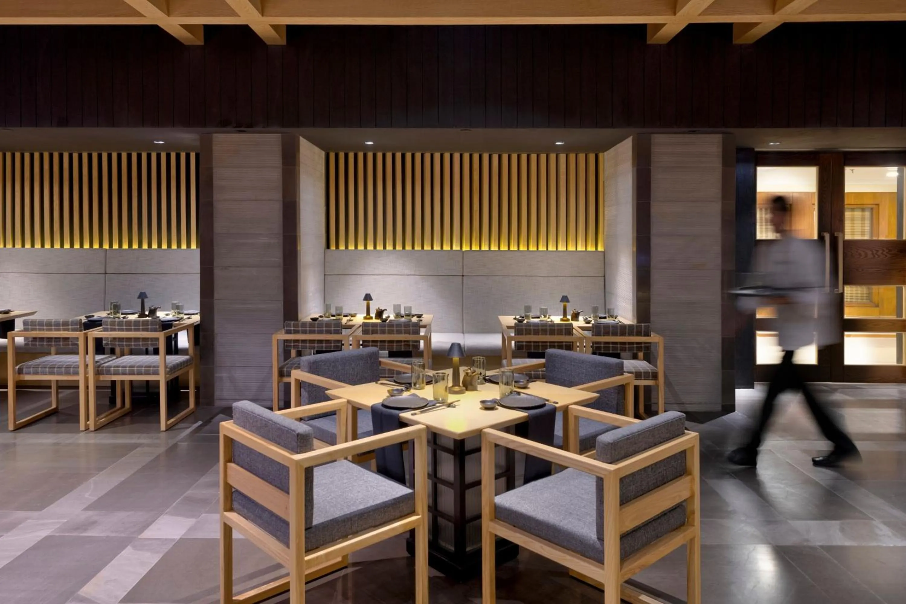 Restaurant/places to eat in Islamabad Marriott Hotel