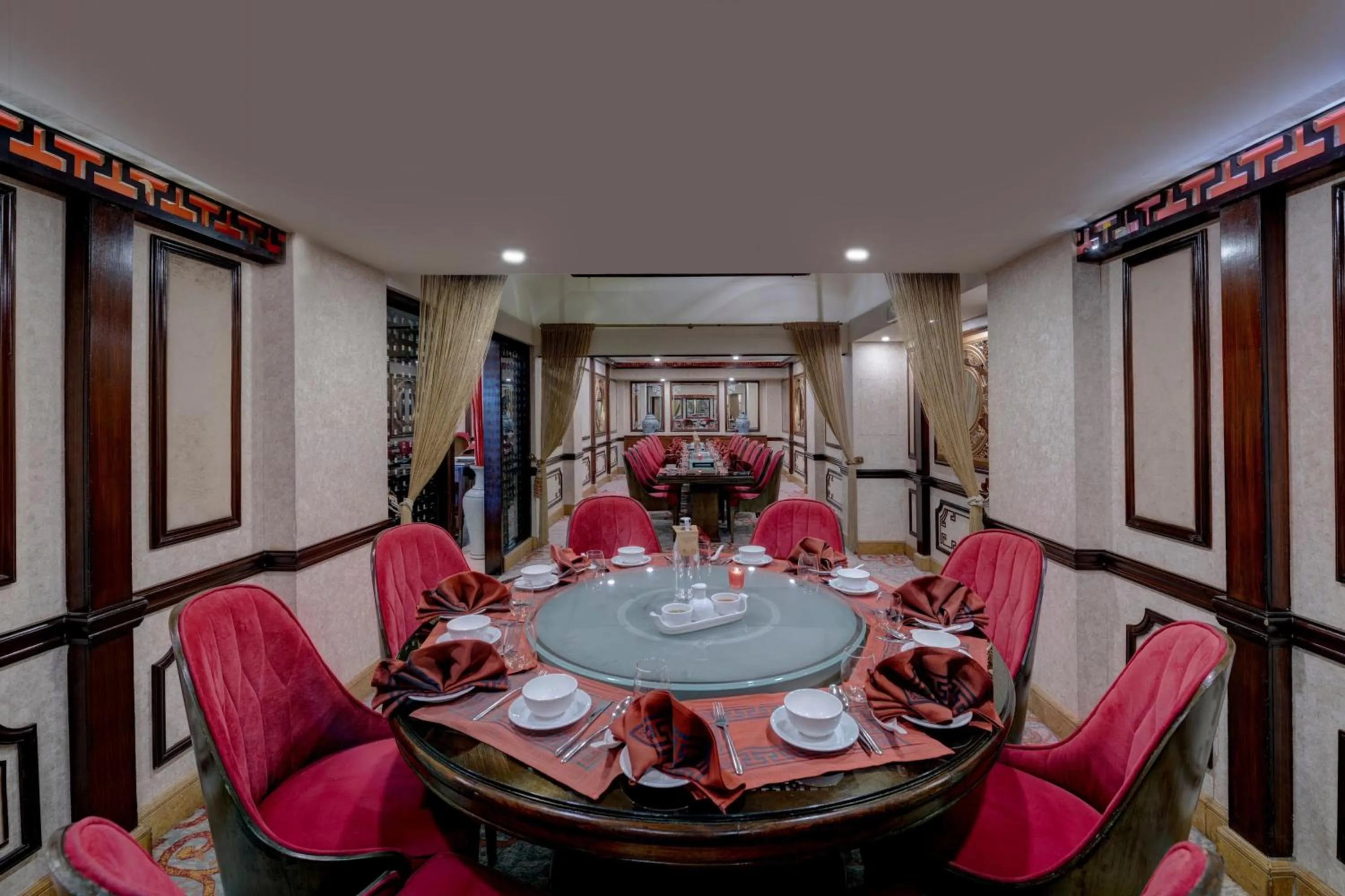 Restaurant/places to eat in Islamabad Marriott Hotel