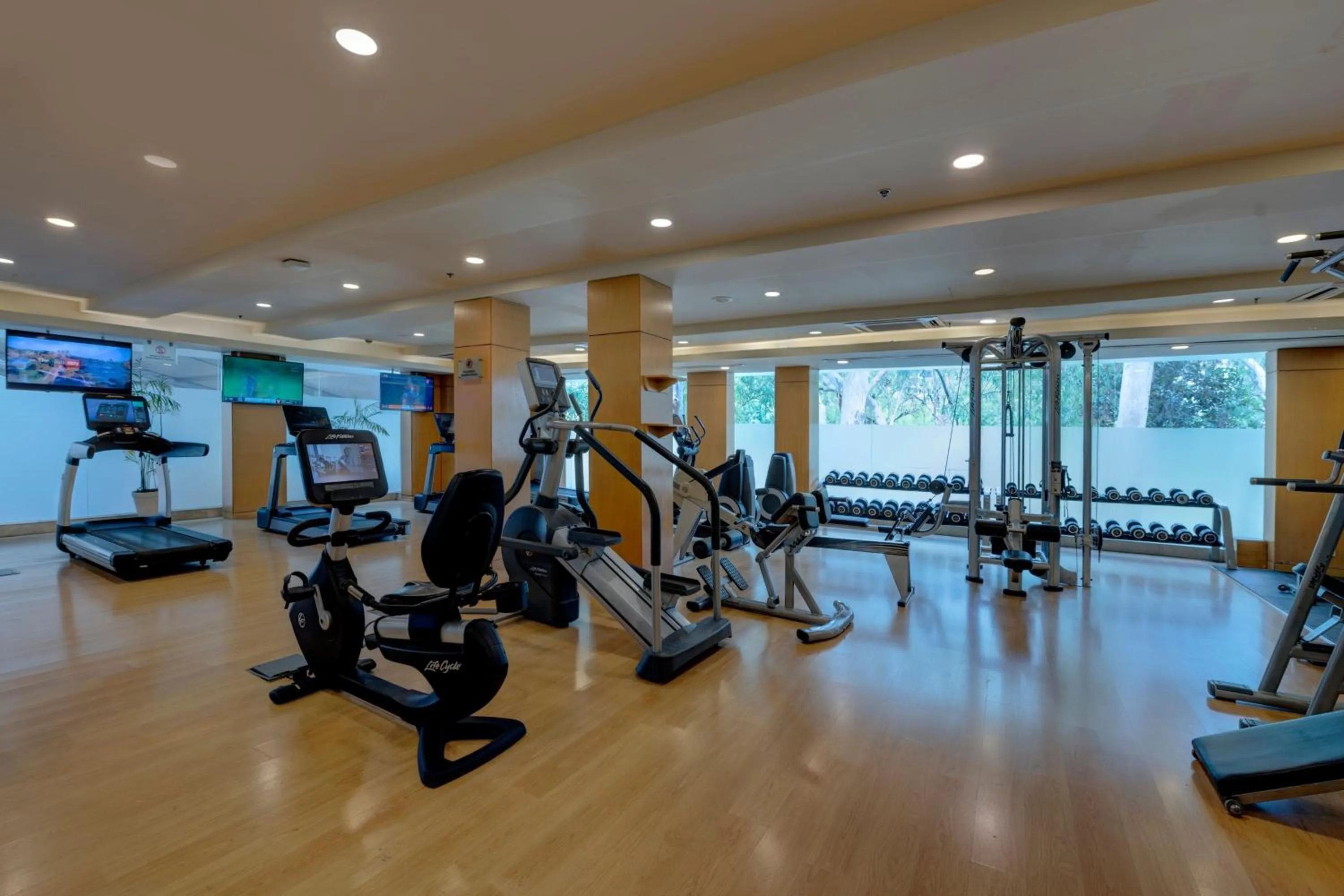 Fitness centre/facilities in Islamabad Marriott Hotel