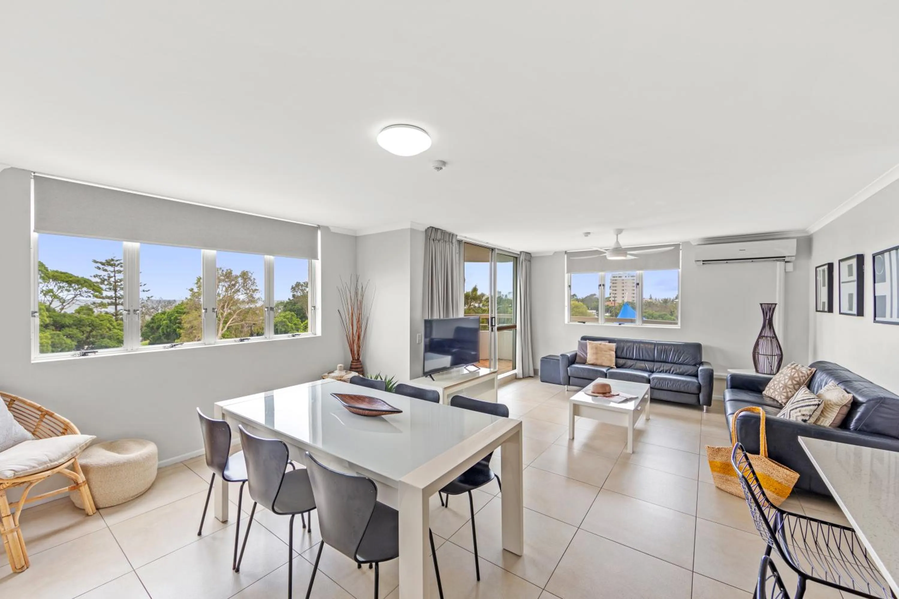 TV and multimedia in Newport Mooloolaba Apartments