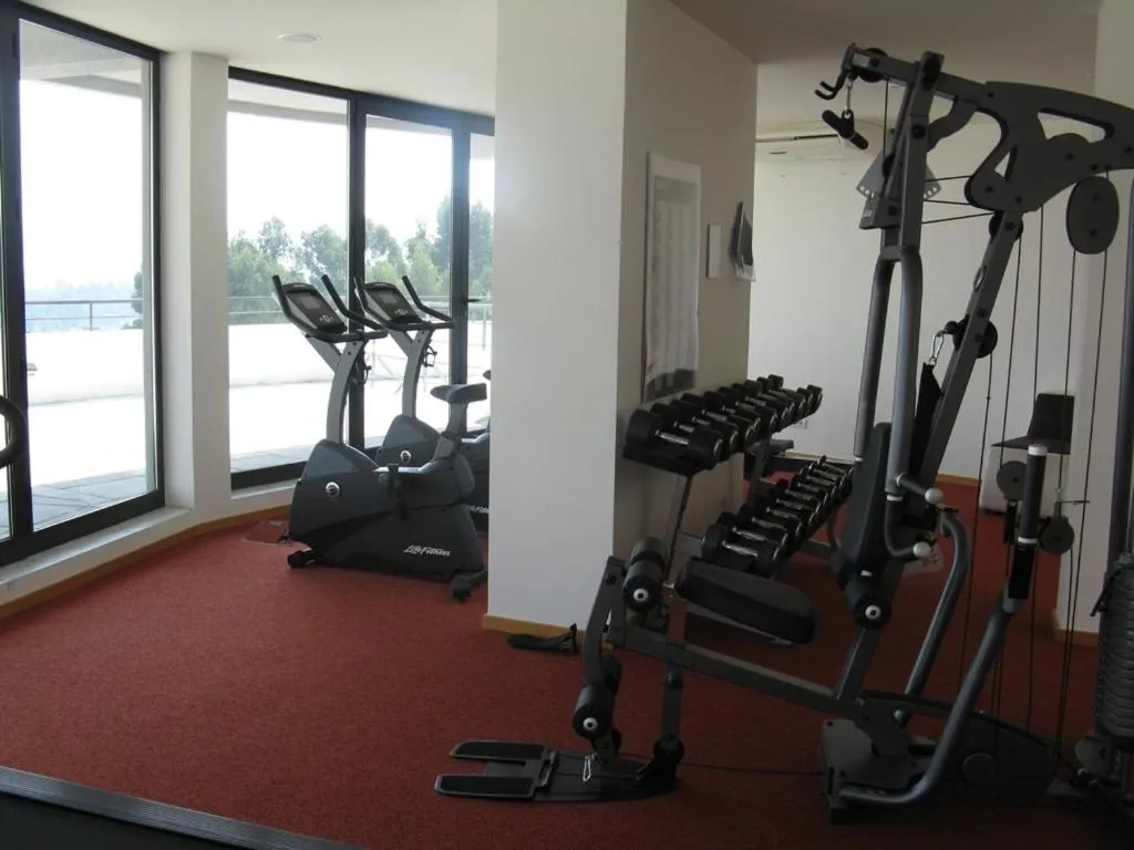 Fitness centre/facilities in Paredes Hotel Apartamento