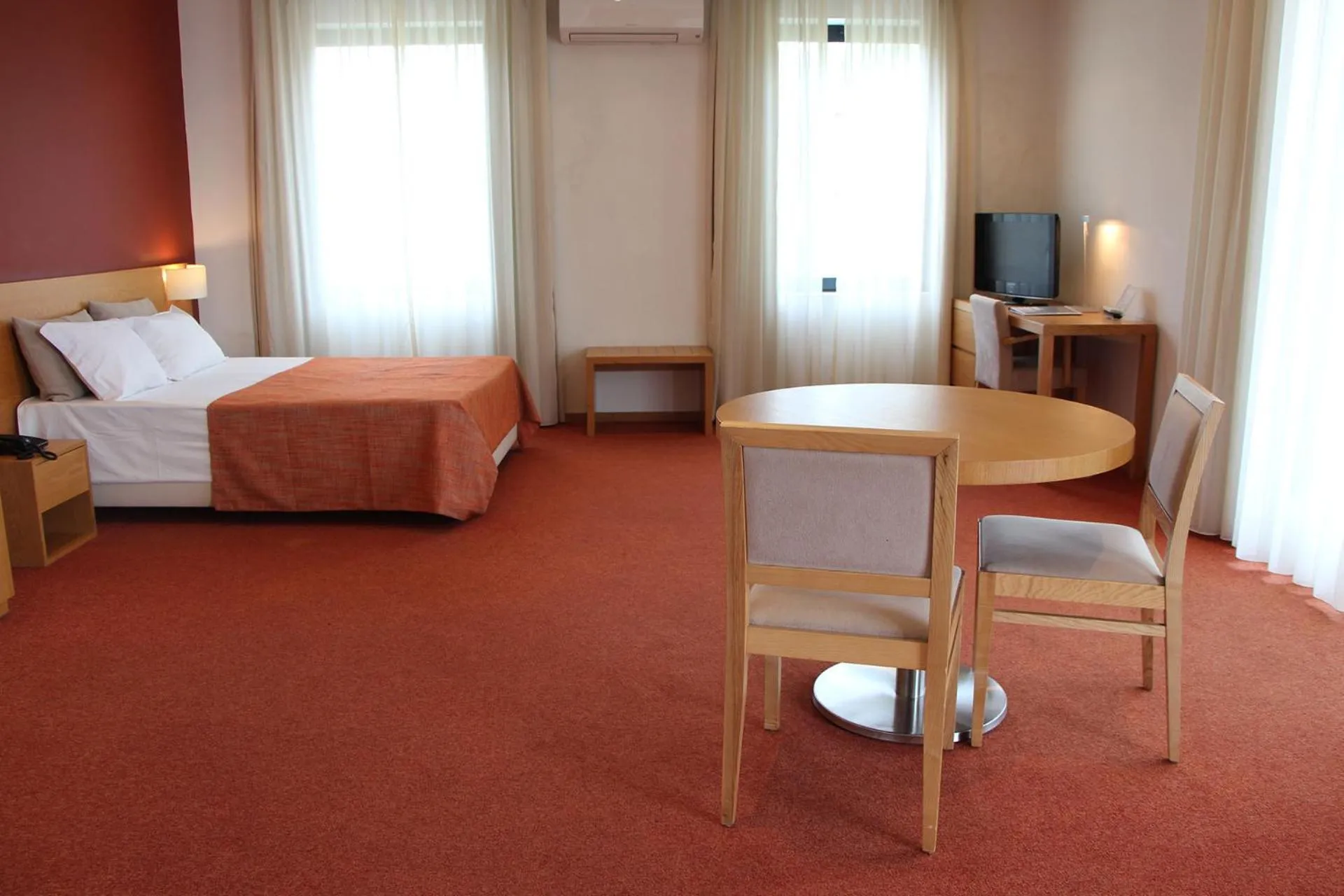 Bedroom, Bed in Paredes Hotel Apartamento