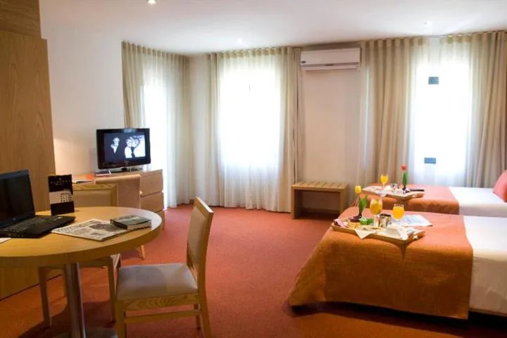 Bed in Paredes Hotel Apartamento