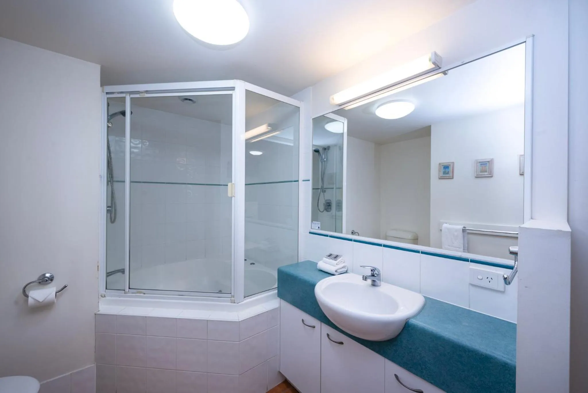 Shower in Endless Summer Resort