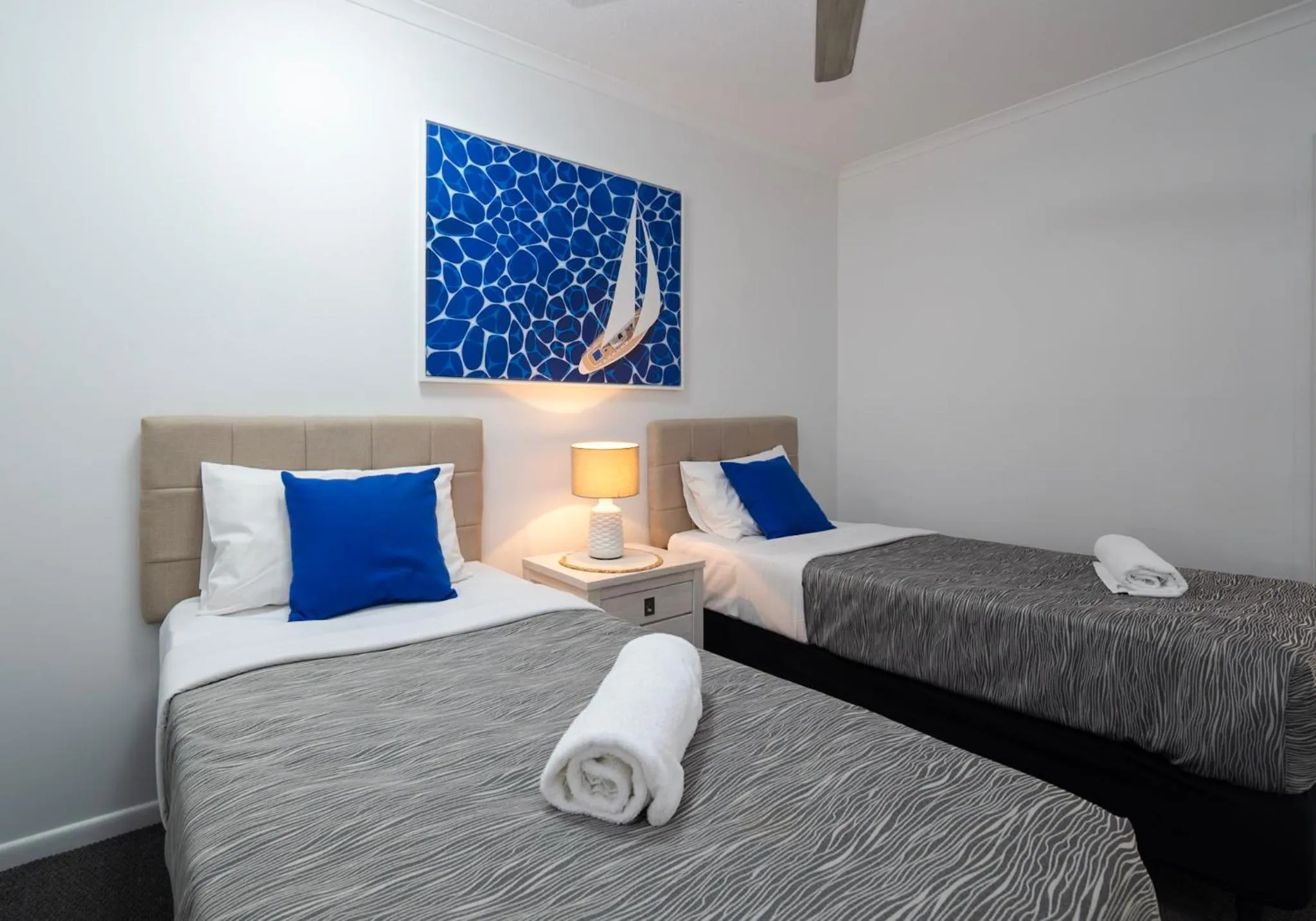 Bedroom, Bed in Endless Summer Resort
