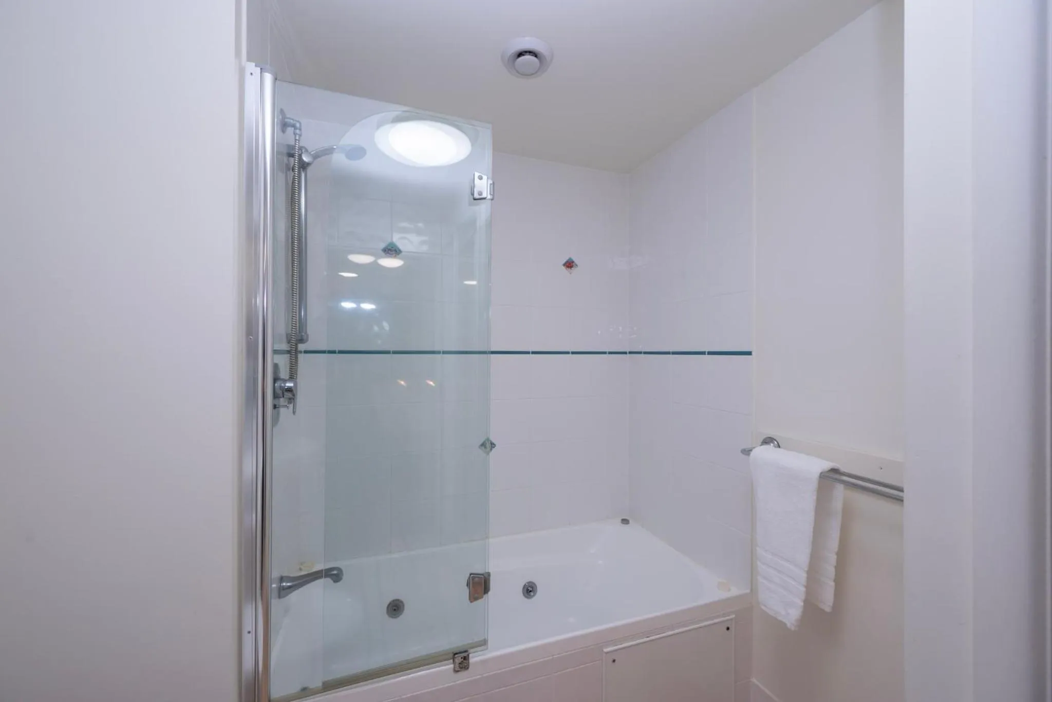 Shower in Endless Summer Resort