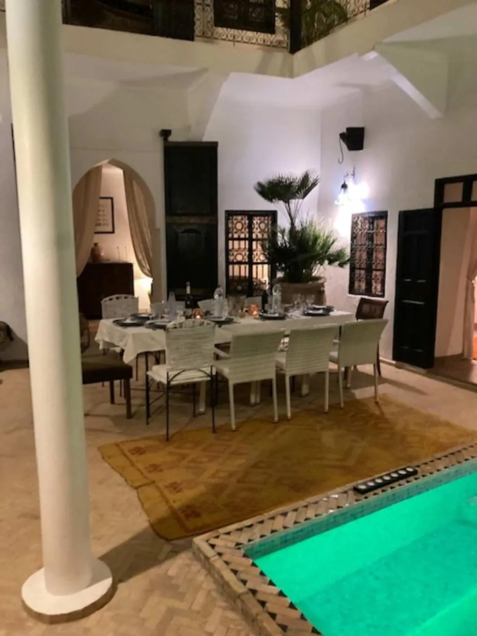 Restaurant/places to eat in Riad SASHA
