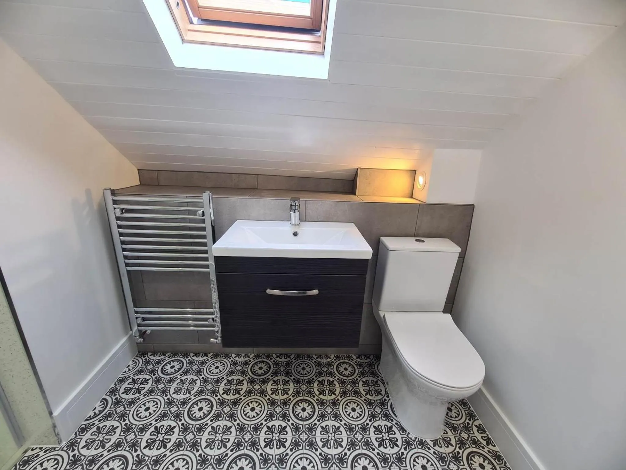 Bathroom in Saltwater