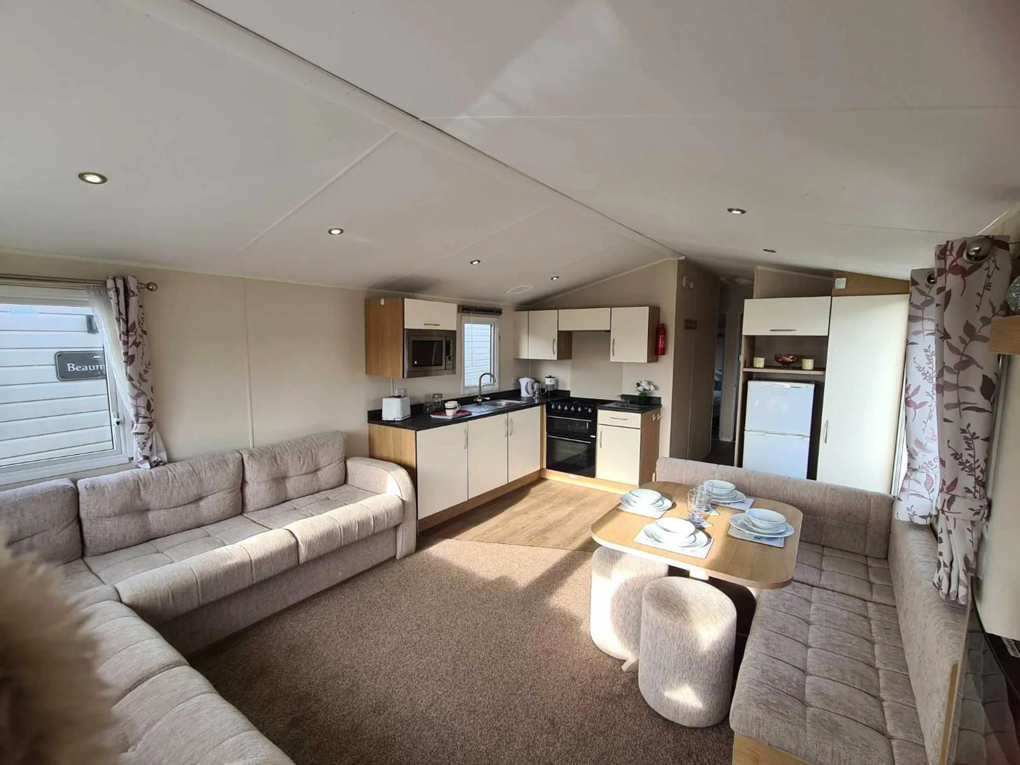 Lounge or bar in Happy Days Caravan 90 Primrose Field Primrose Valley