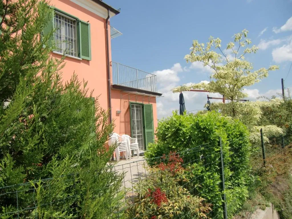 Garden in B&B LA VIGNA DI TINA