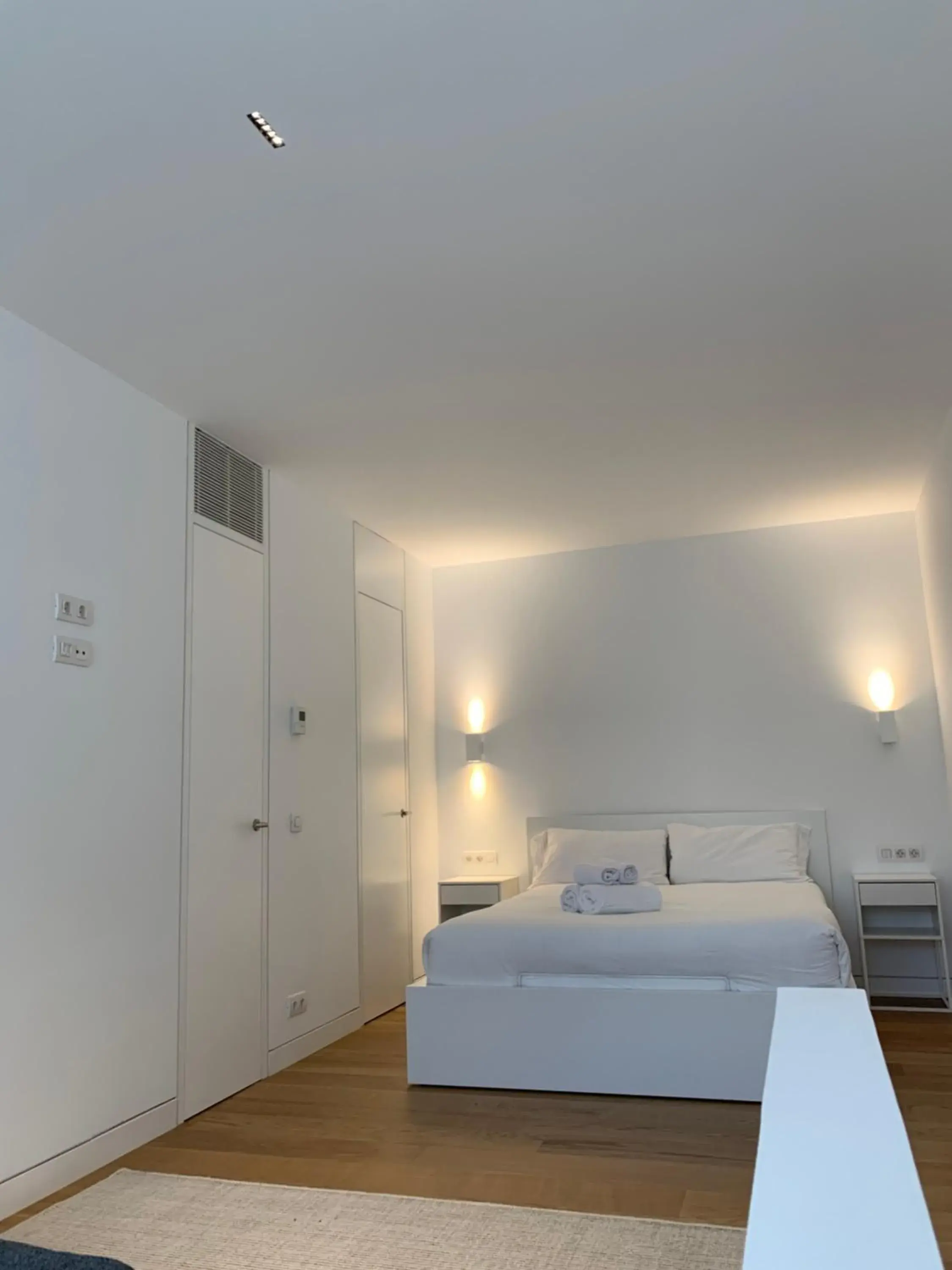 Bed in Hoom Apartments Juan Bravo Bed in Hoom Apartments Juan Bravo