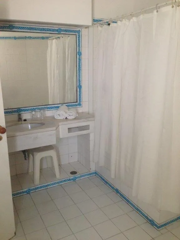 Bathroom in Almar Hotel Apartamento