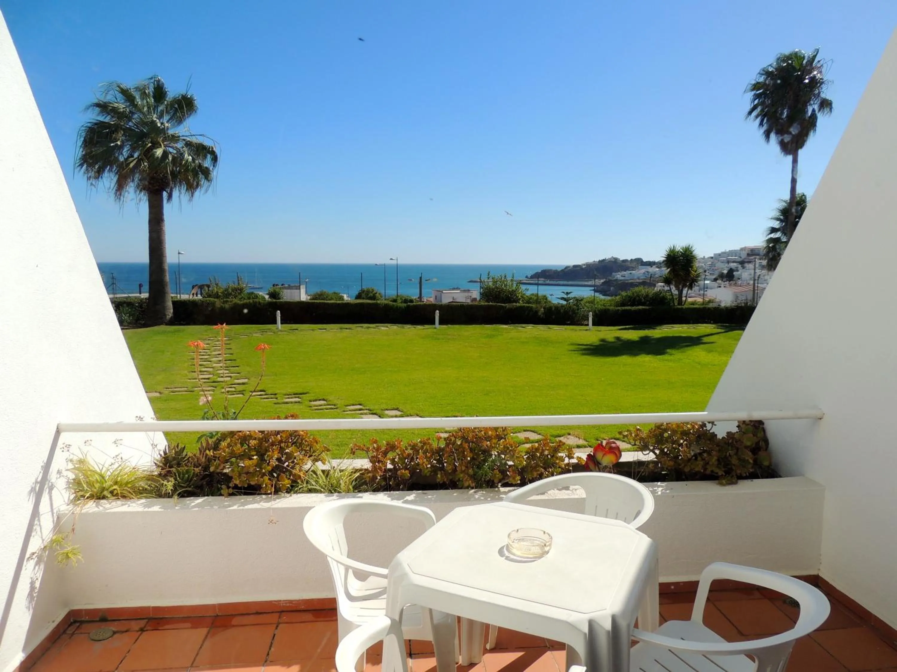 Patio in Almar Hotel Apartamento