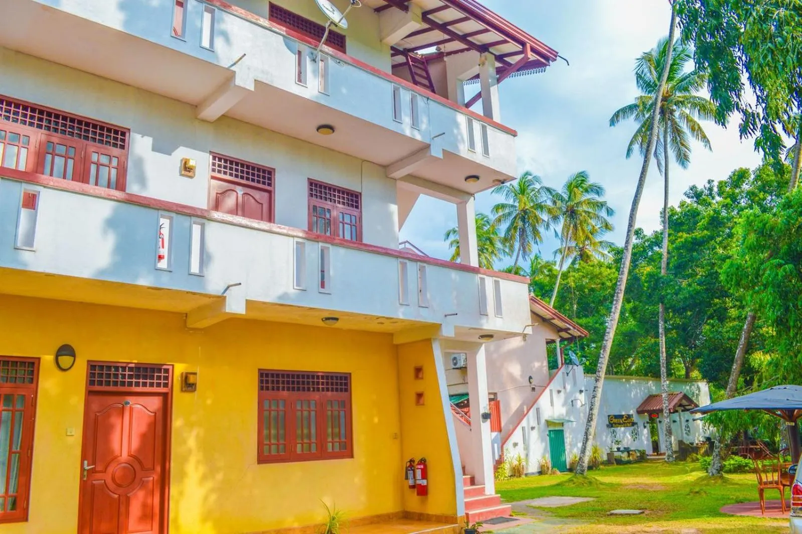 Property building in Airport Green View Hotel Katunayake