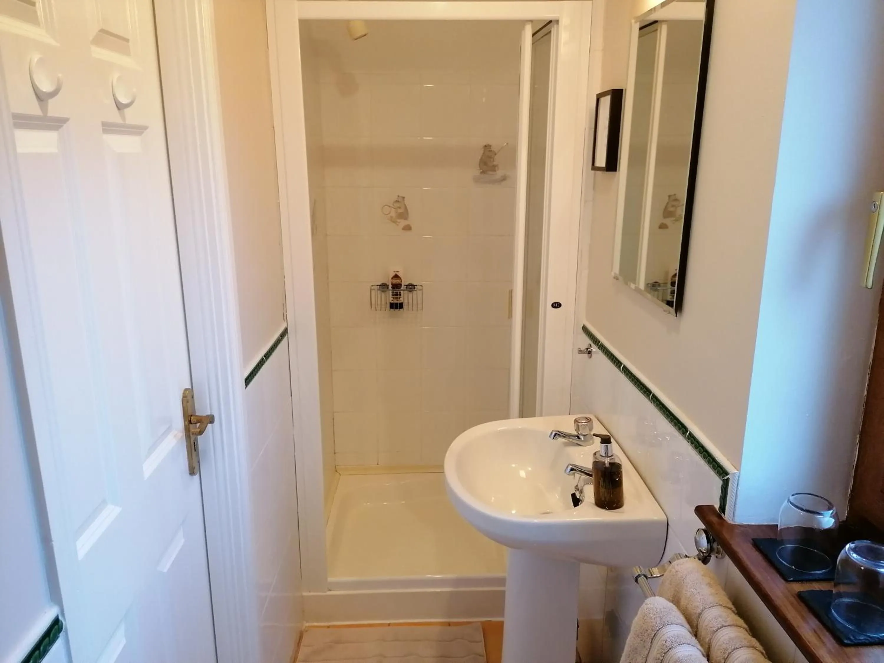 Shower in Valhalla BnB