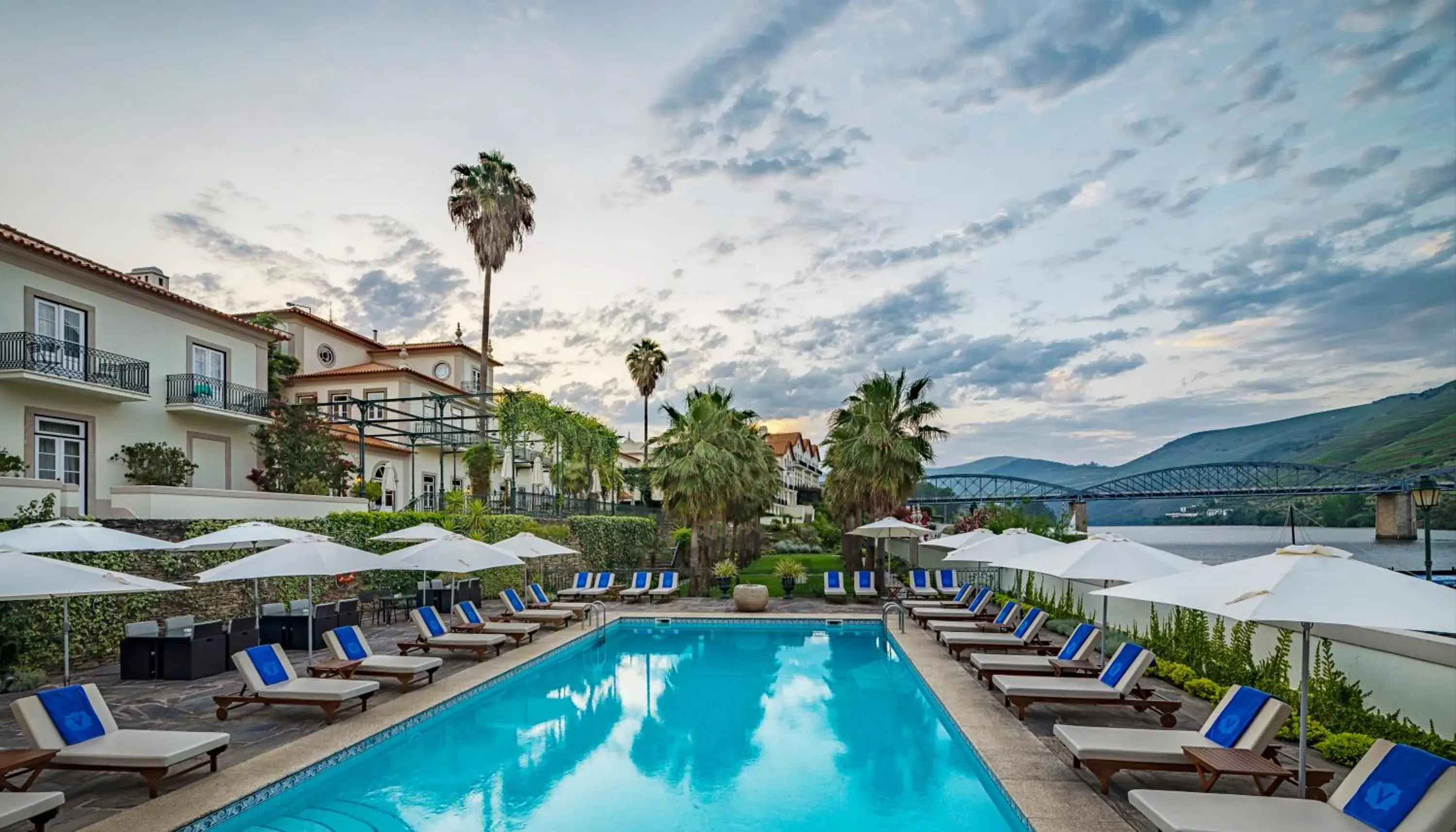 Swimming pool in The Vintage House - Douro Swimming pool in The Vintage House - Douro