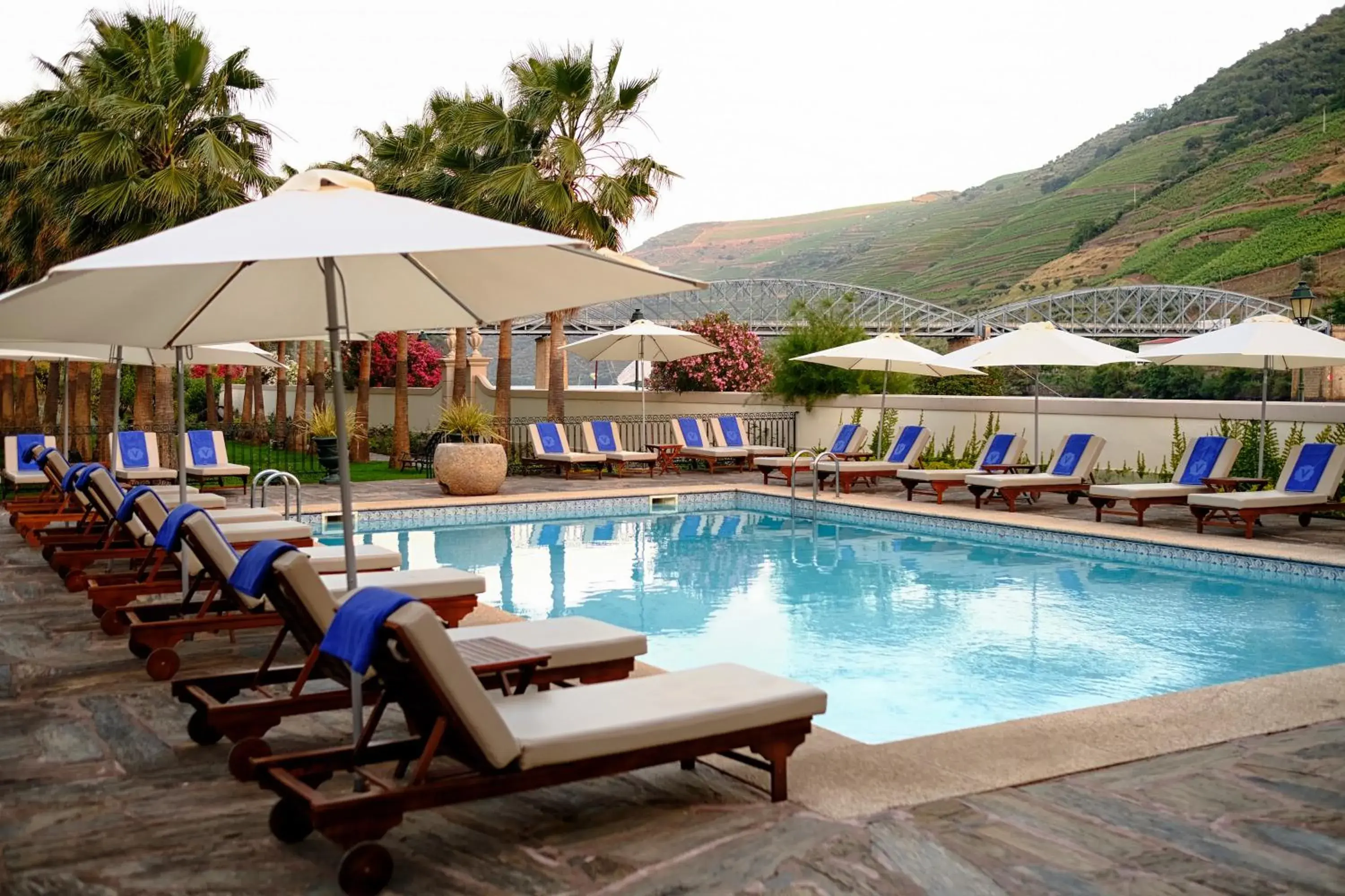 Mountain view in The Vintage House - Douro Mountain view in The Vintage House - Douro