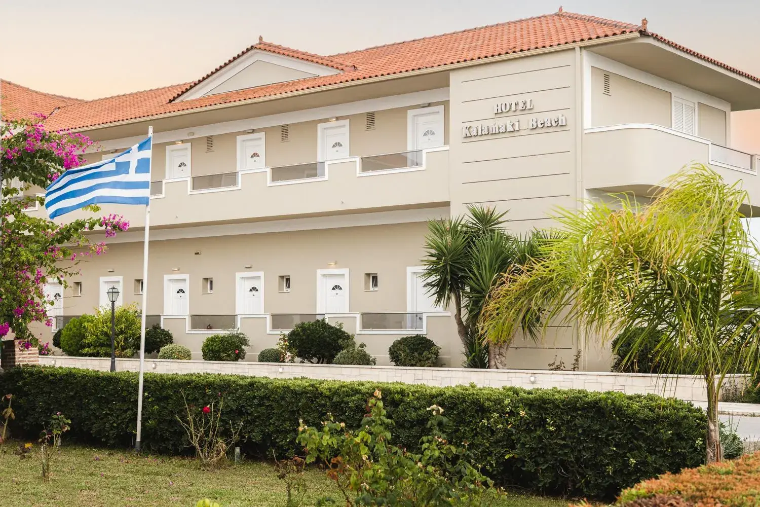 Property building in Kalamaki Beach Hotel, Zakynthos Island Property building in Kalamaki Beach Hotel, Zakynthos Island