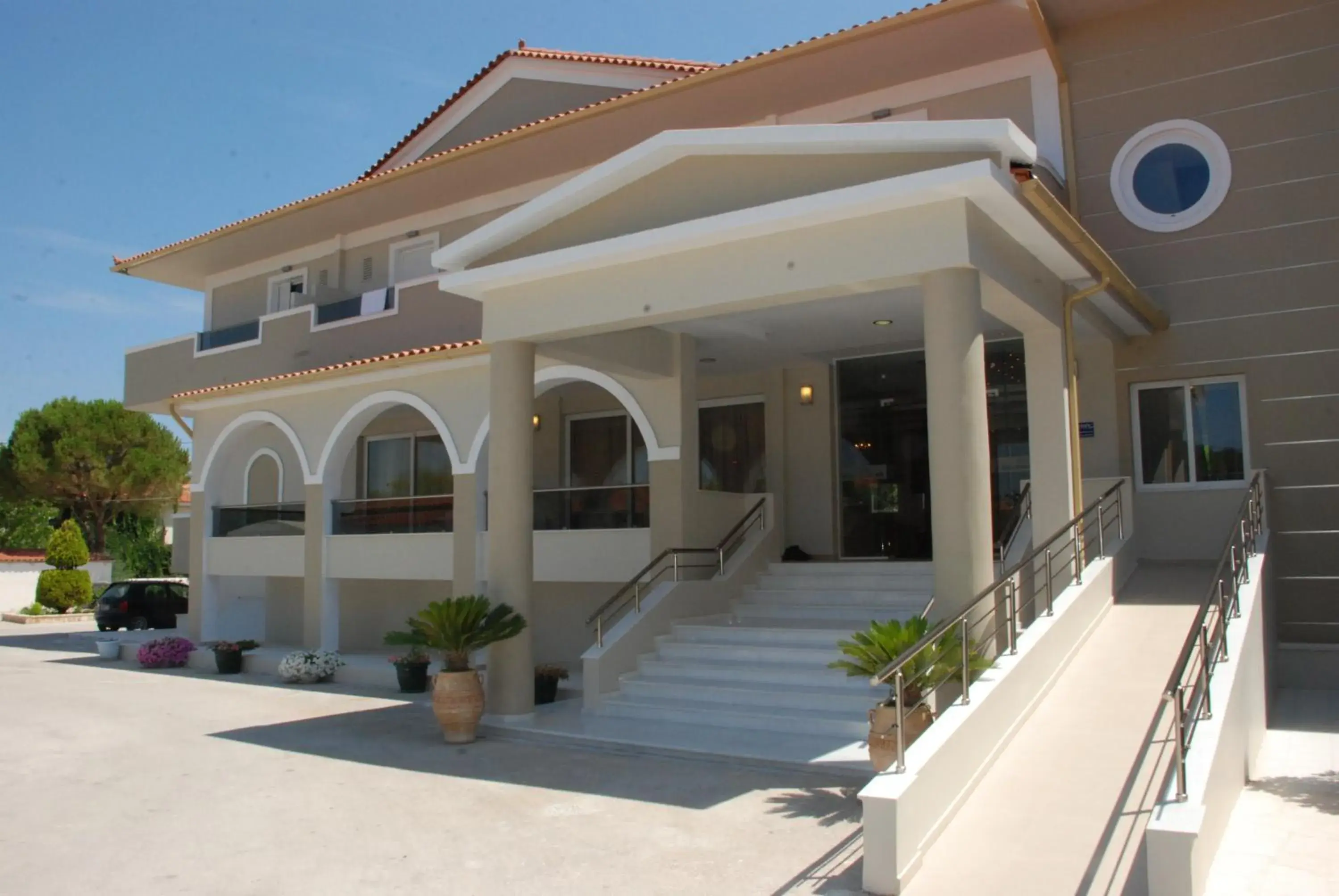 Property building in Kalamaki Beach Hotel, Zakynthos Island Property building in Kalamaki Beach Hotel, Zakynthos Island