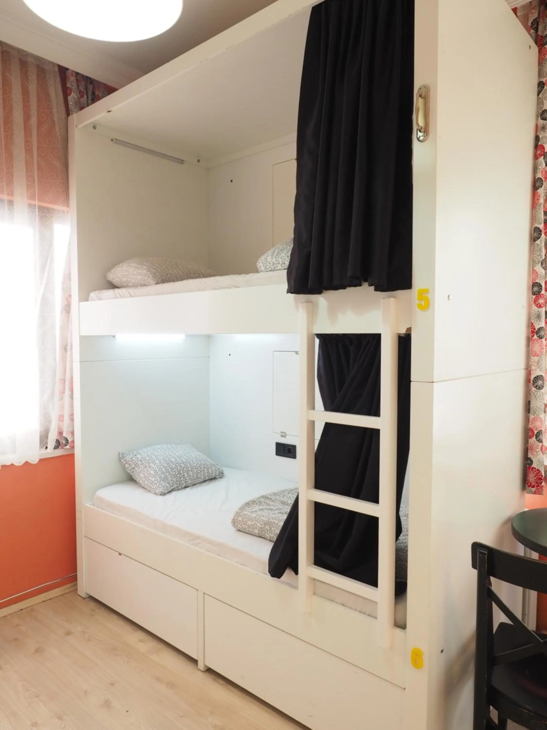 Massage, Bed in Deeps Hostel Ankara