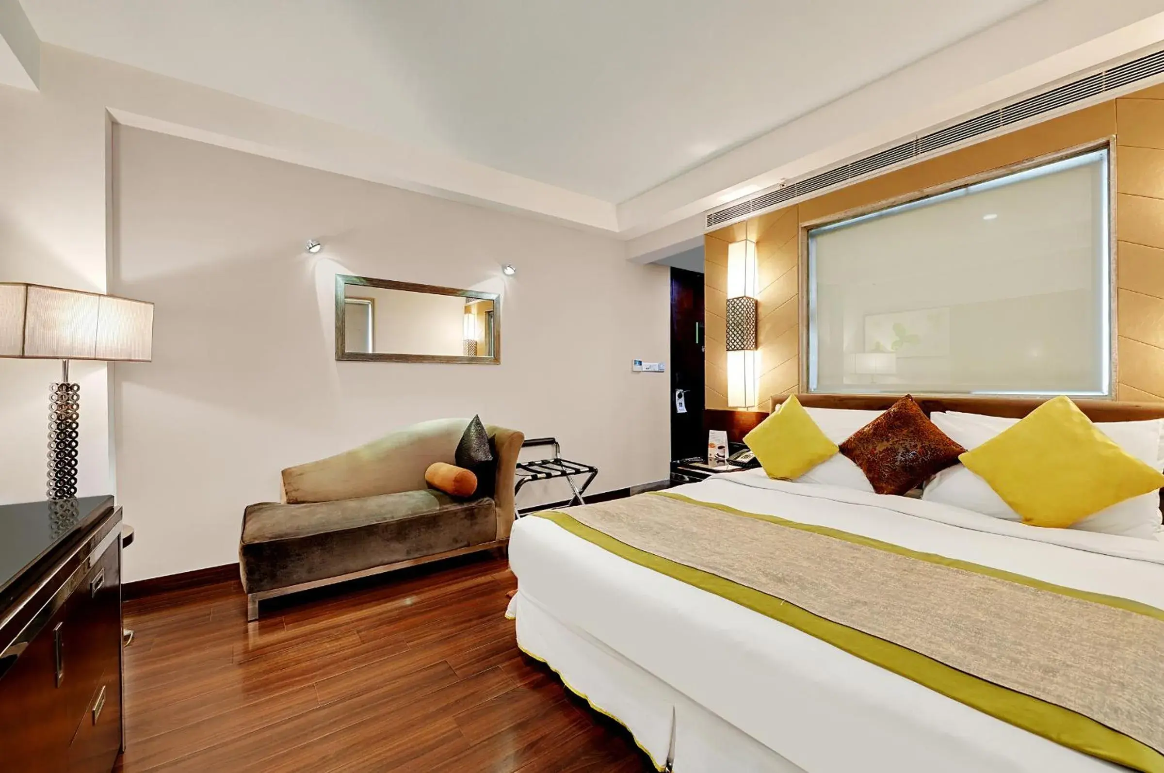 Bedroom, Bed in Quality Inn Gurgaon