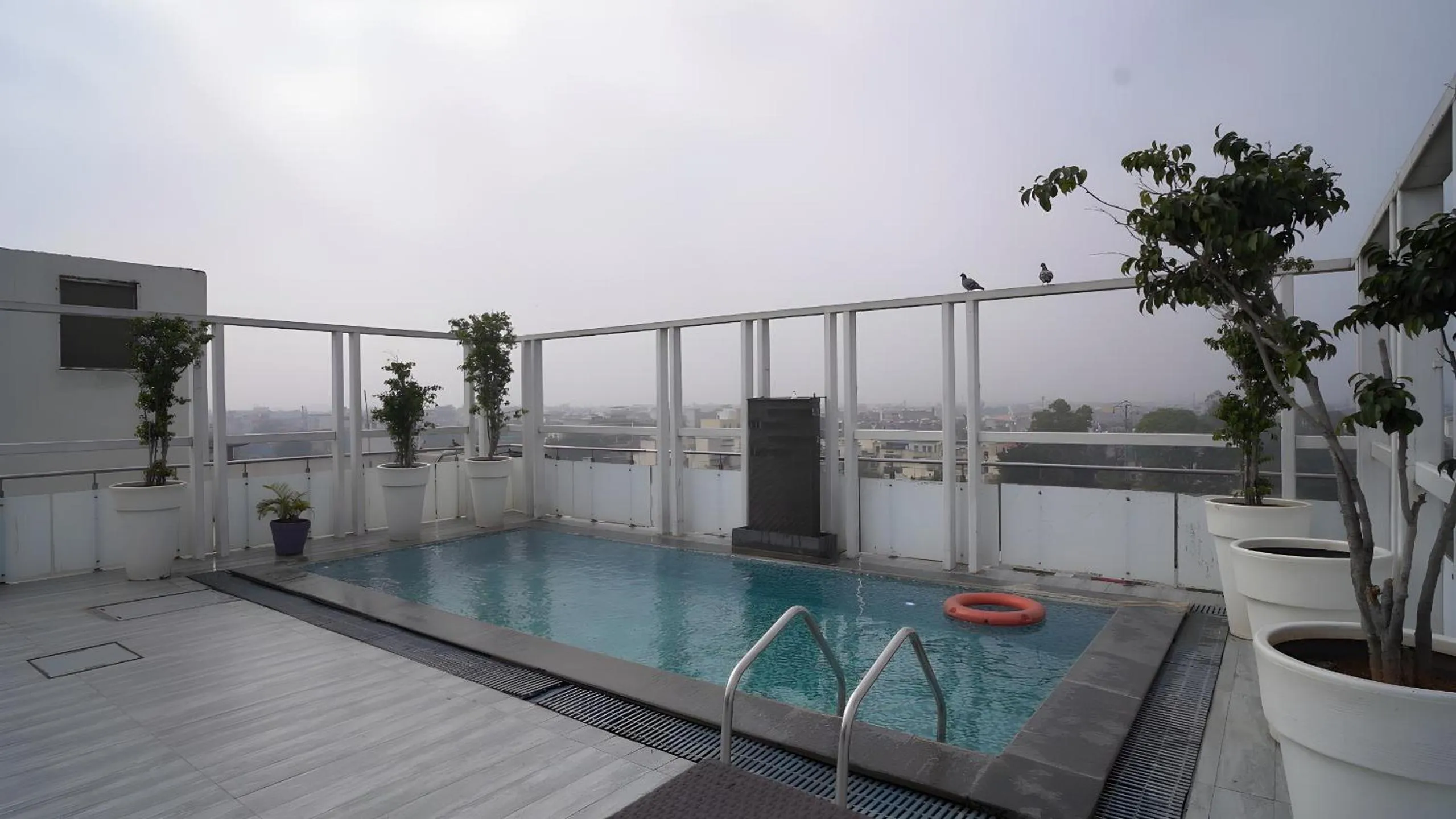 Swimming pool in Quality Inn Gurgaon