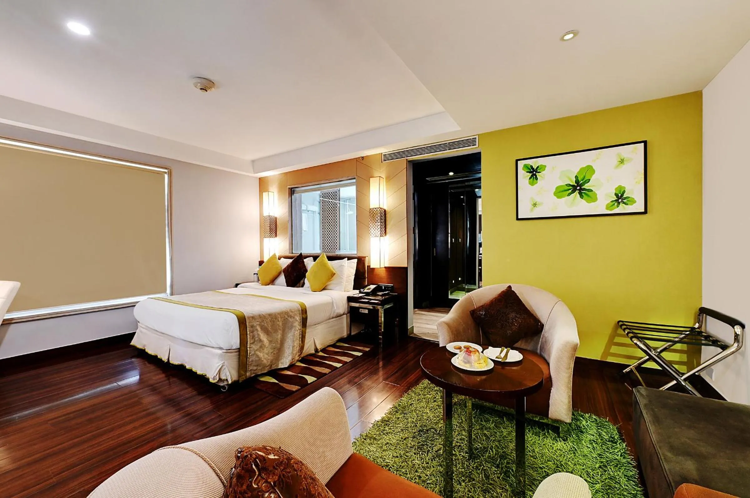 Bedroom, Bed in Quality Inn Gurgaon