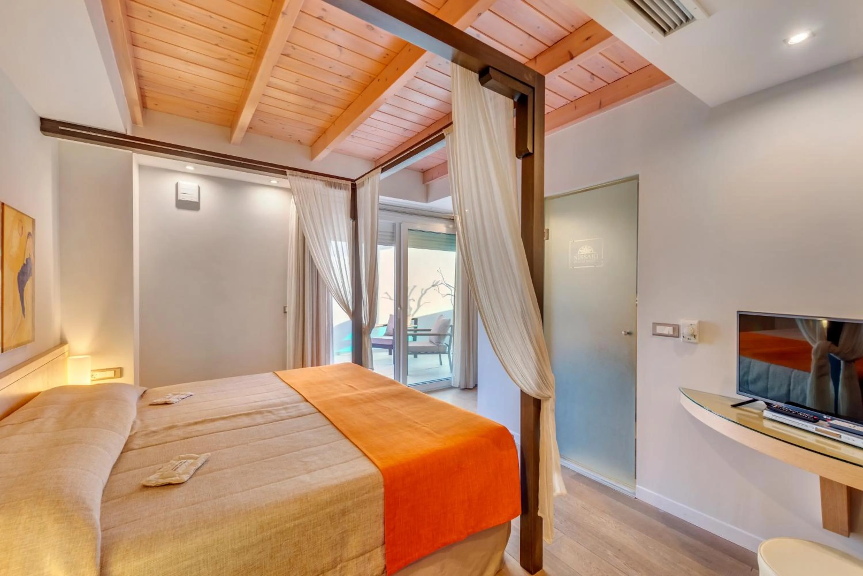 Bedroom, Bed in Nissaki Beach Hotel