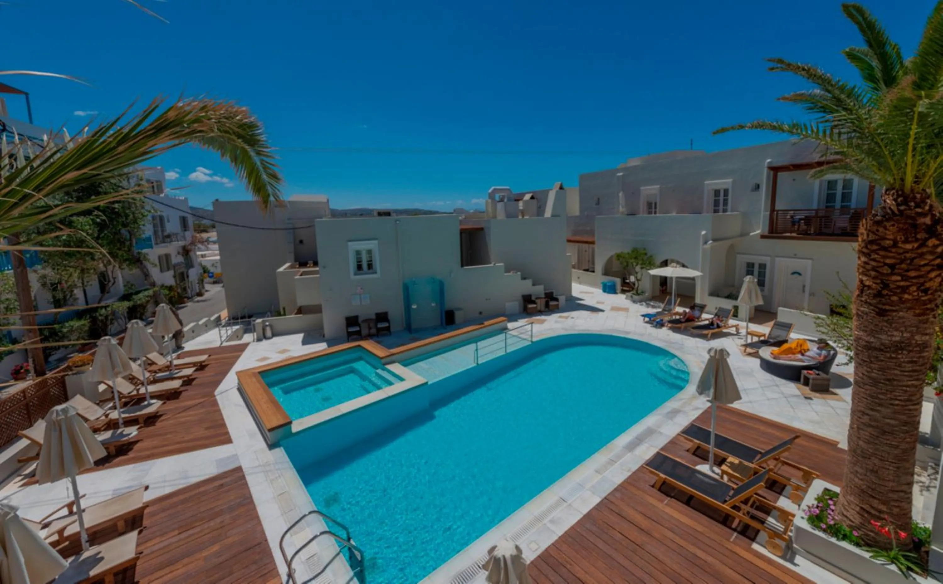 Swimming pool in Nissaki Beach Hotel