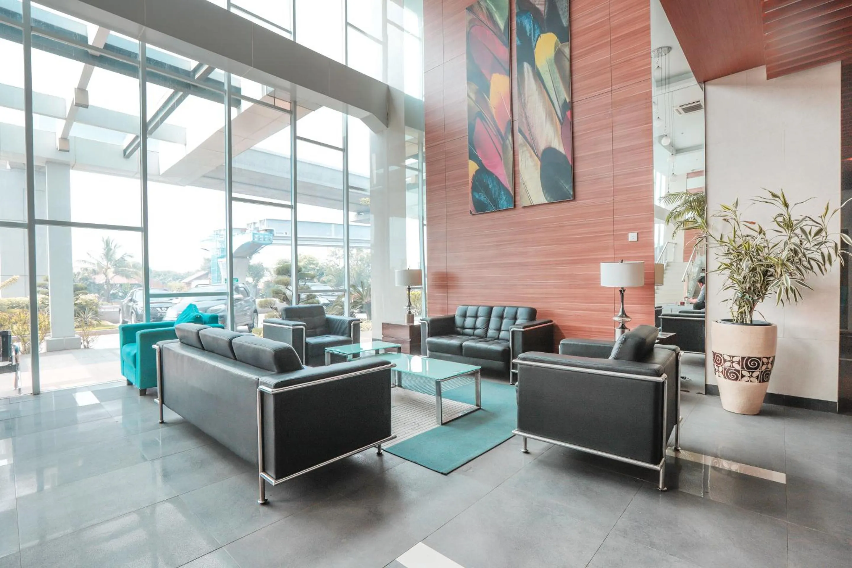 Lobby or reception in OYO  Flagship 755 Appartel Grand Dhika City