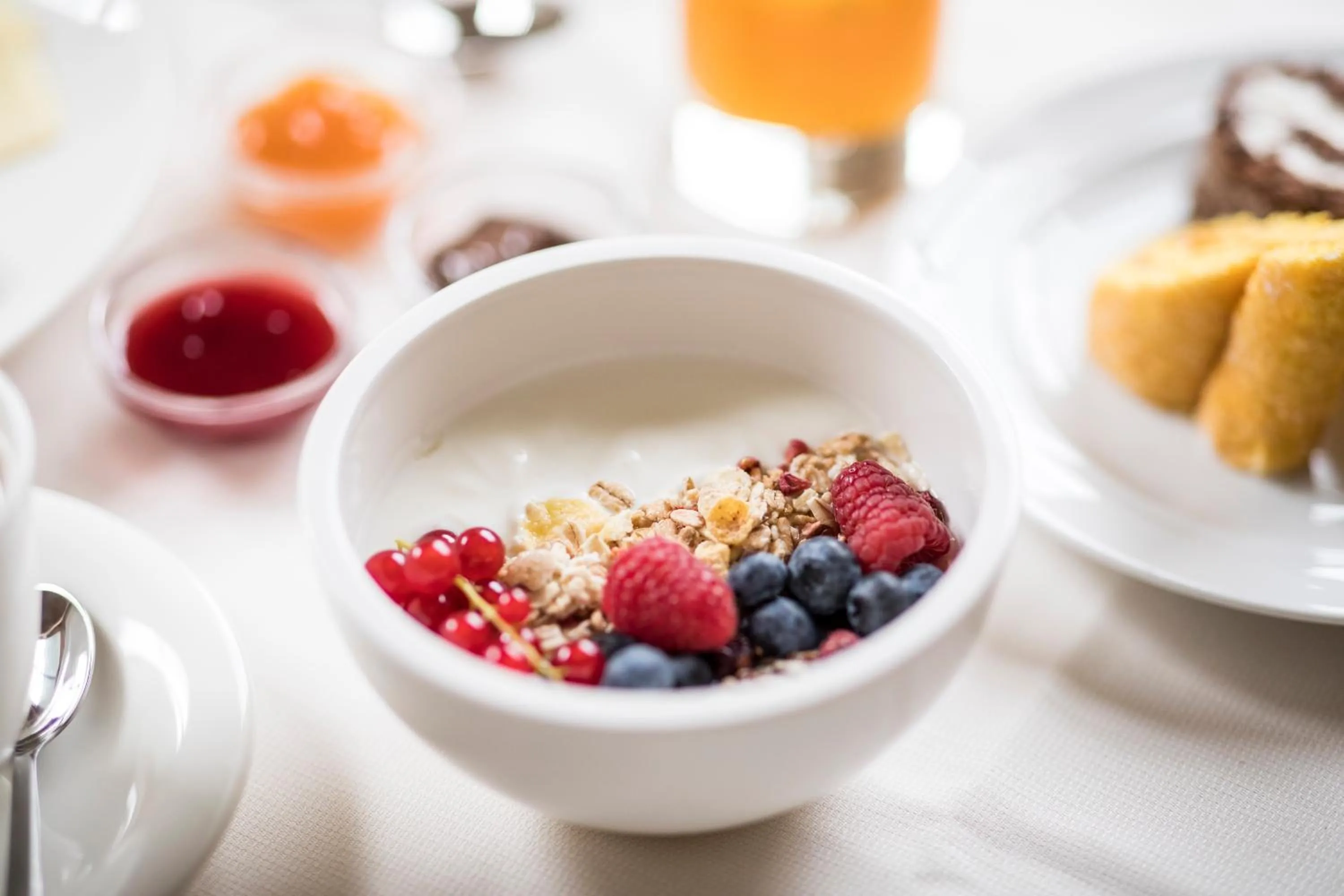 Breakfast in Tonzhaus Hotel