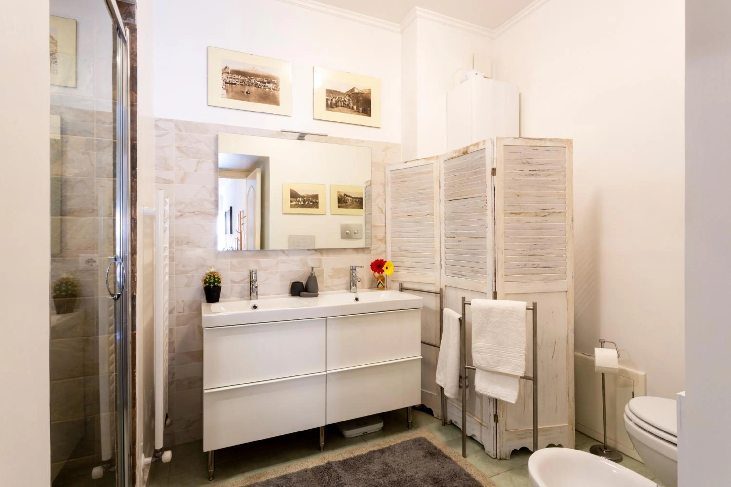 Bathroom in Suite La Pergola - Centro Storico